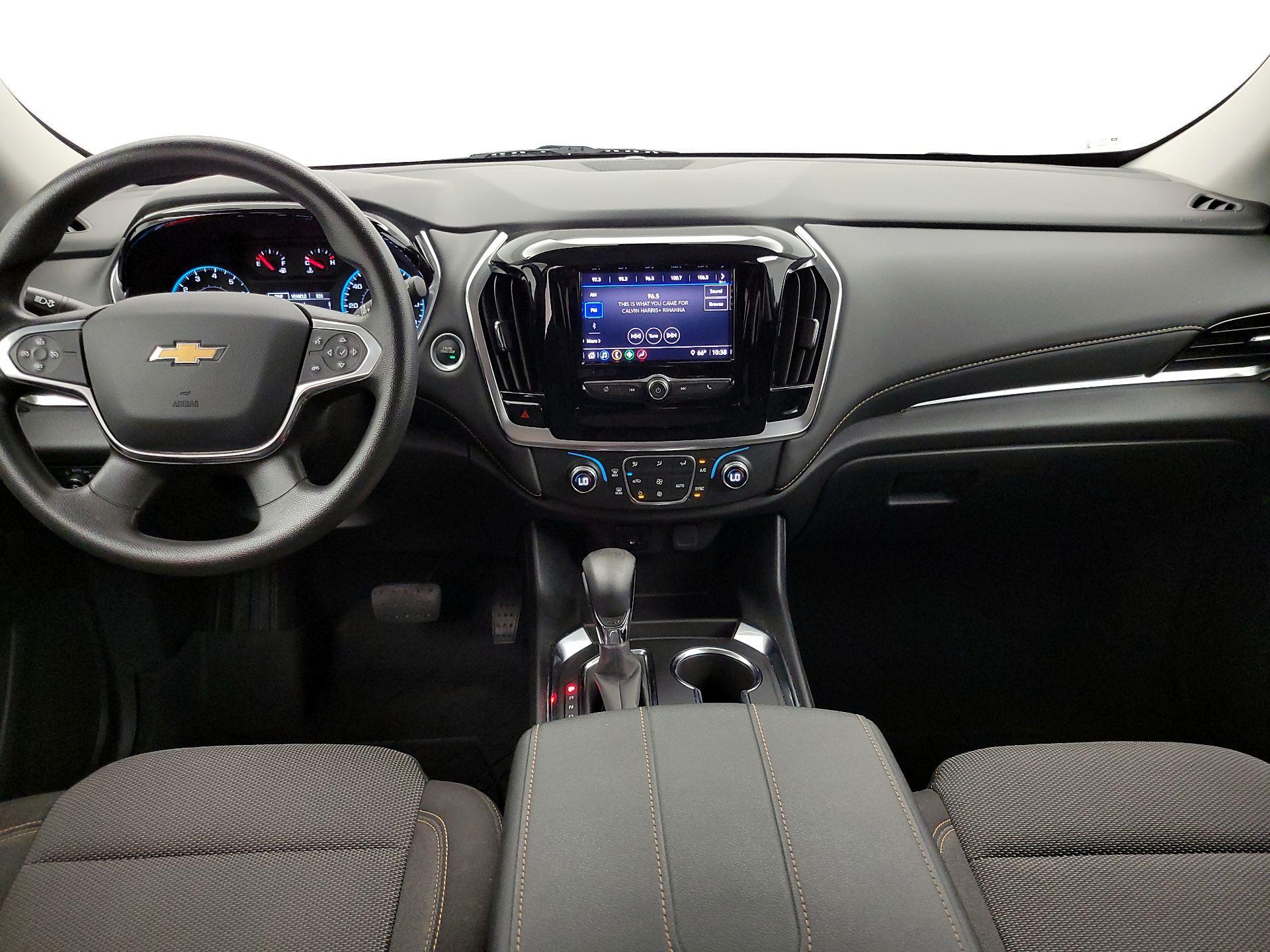 Thumbnail: 2021 Chevrolet Traverse - 9