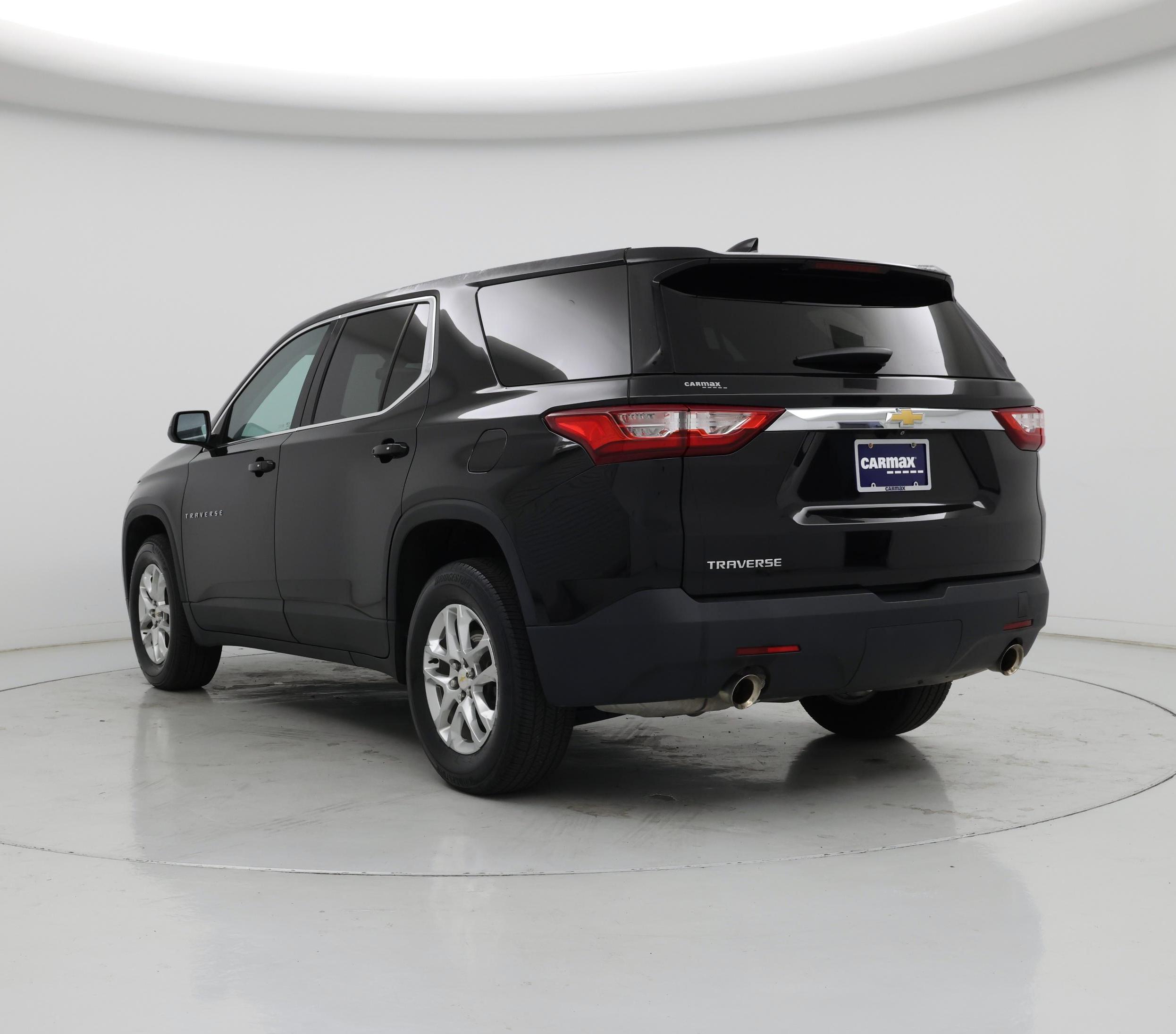 Thumbnail: 2021 Chevrolet Traverse - 2