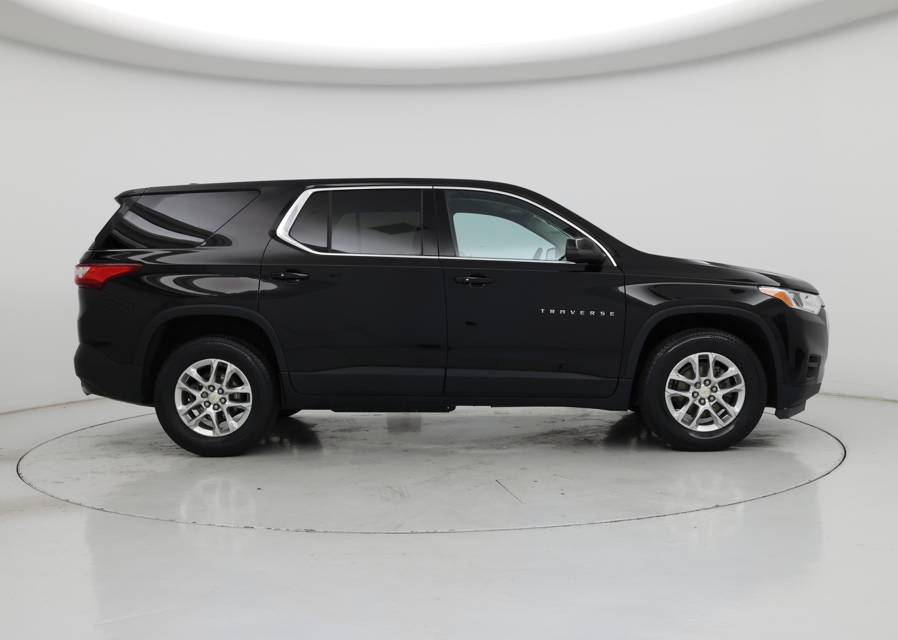 Thumbnail: 2021 Chevrolet Traverse - 7