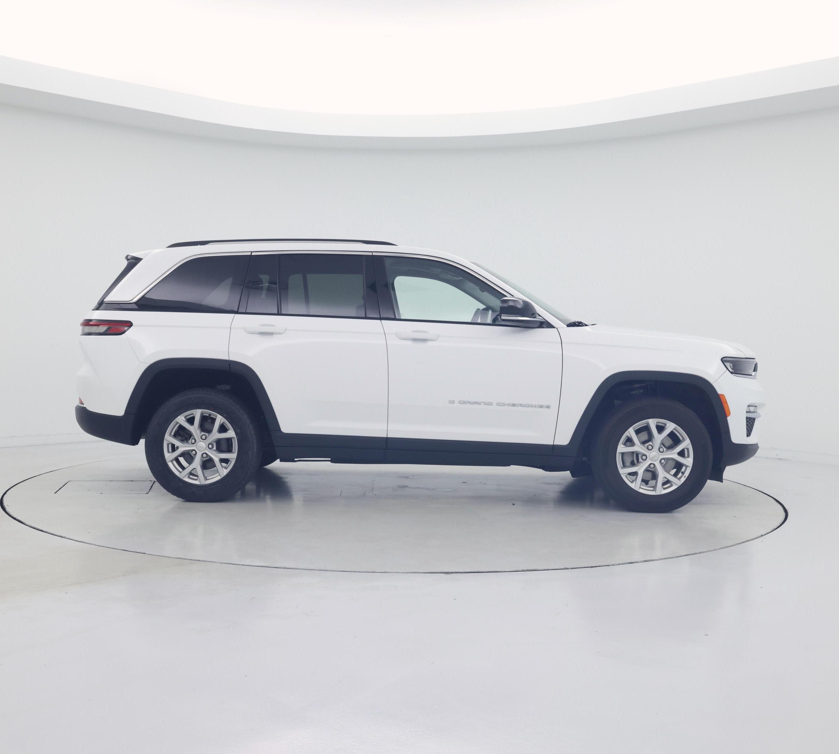 Thumbnail: 2023 Jeep Grand Cherokee - 7
