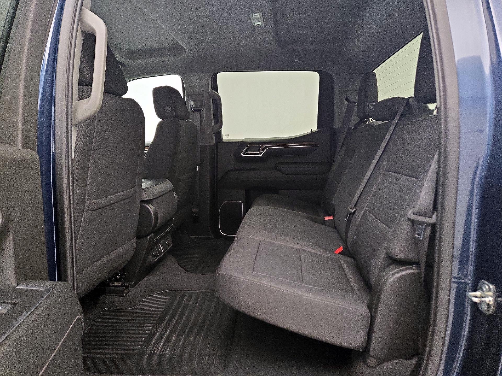 Thumbnail: 2023 Chevrolet Silverado 1500 - 19