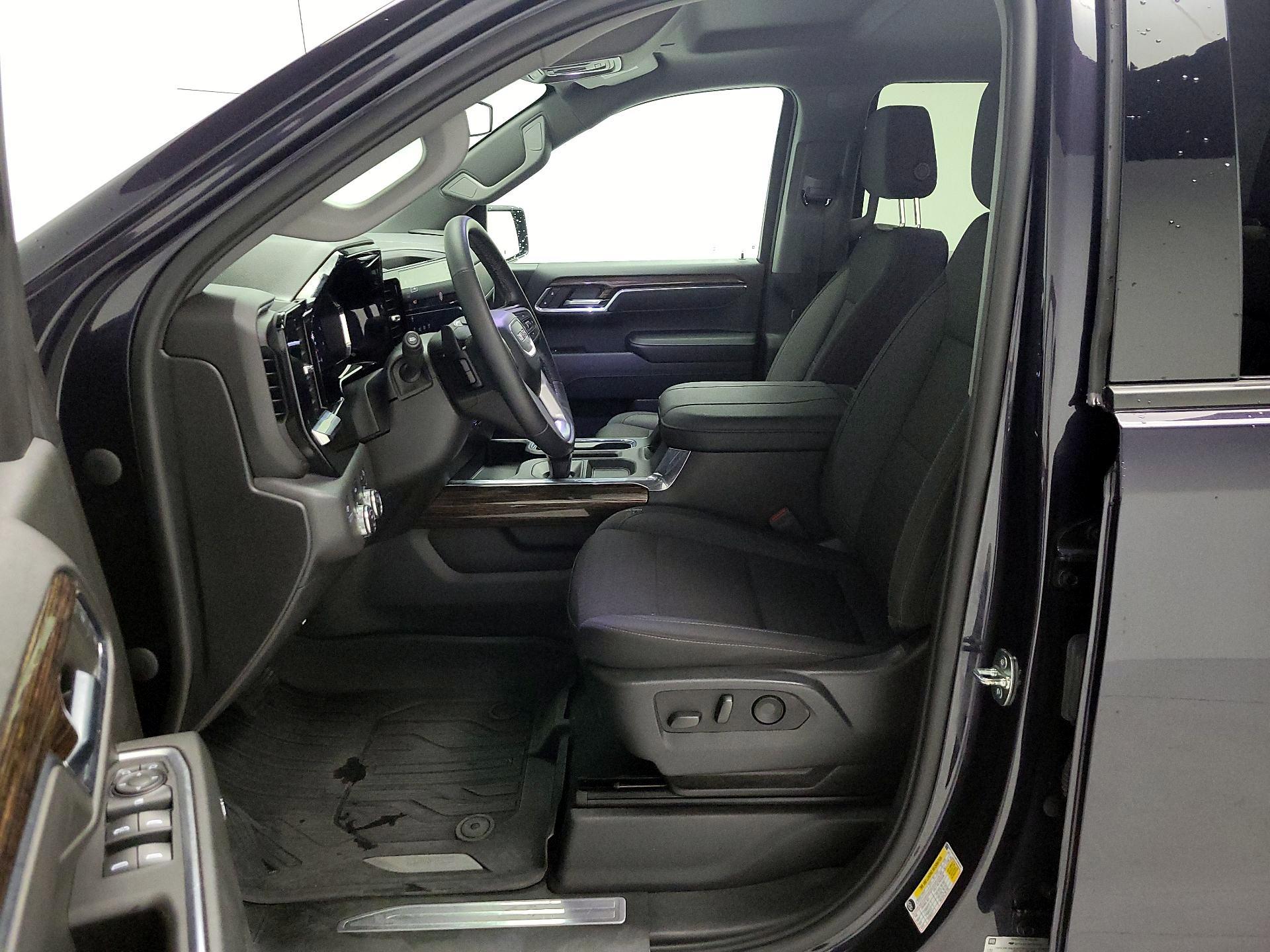 Thumbnail: 2023 GMC Sierra 1500 - 11