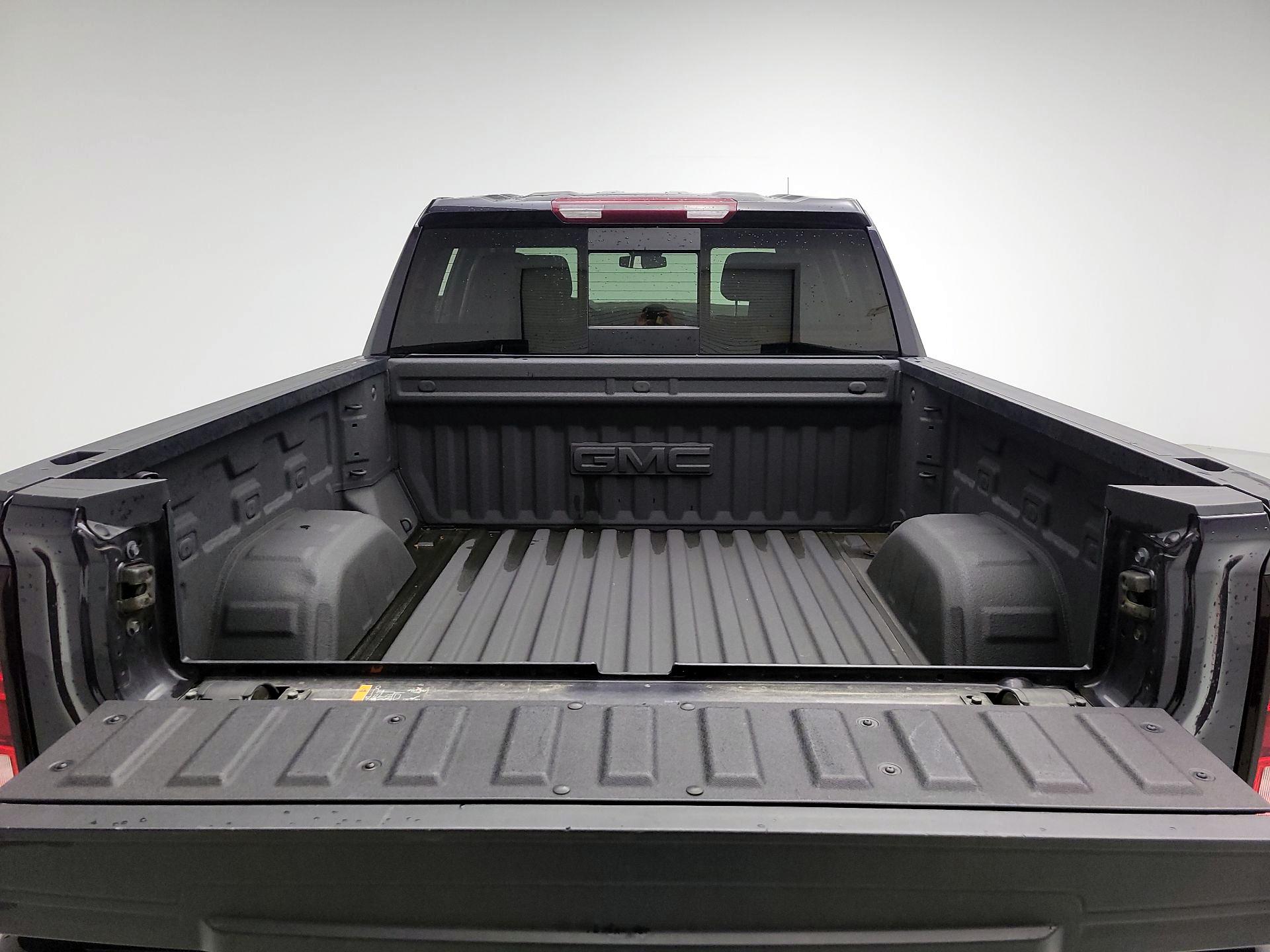 Thumbnail: 2023 GMC Sierra 1500 - 18