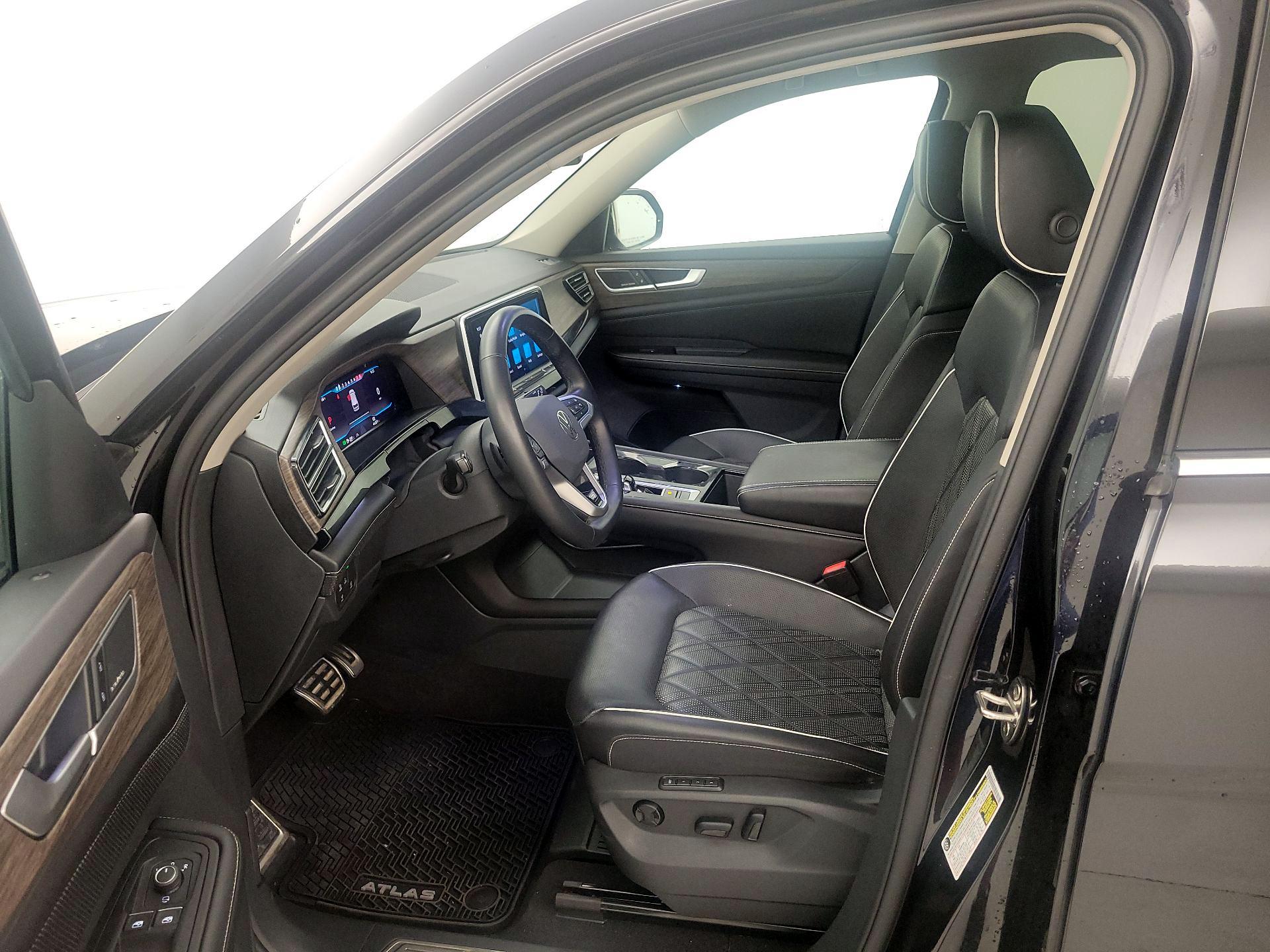 Thumbnail: 2024 Volkswagen Atlas - 11