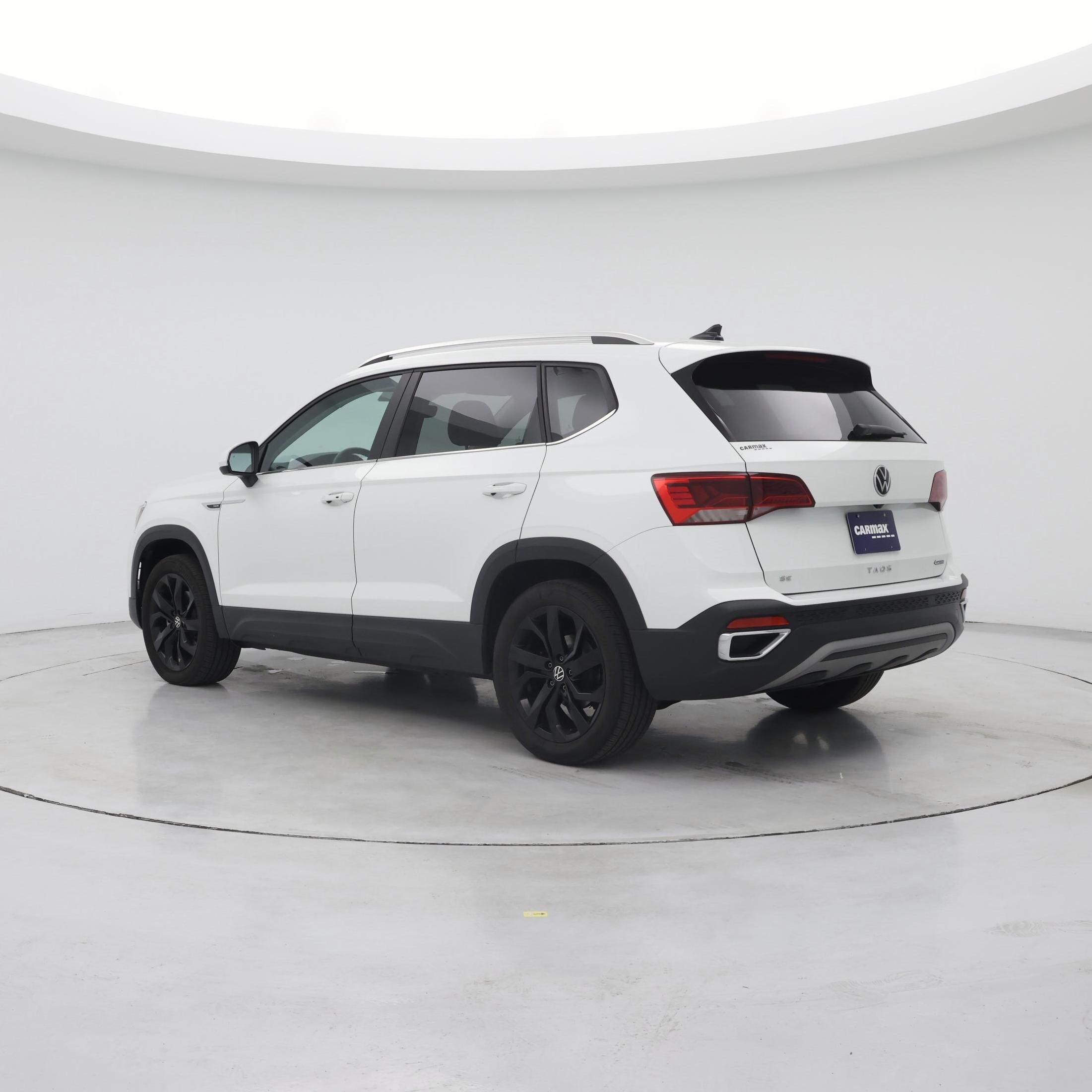 Thumbnail: 2022 Volkswagen Taos - 2
