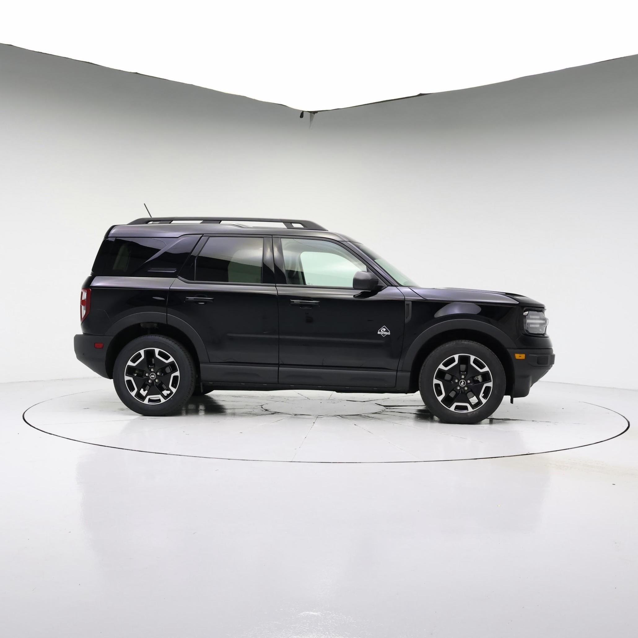 Thumbnail: 2023 Ford Bronco Sport - 7