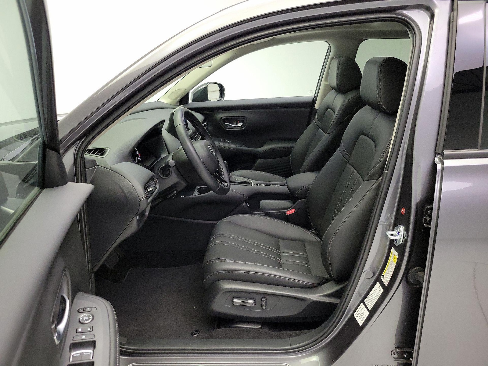 2025 Honda HR-V EX-L - Photo 12