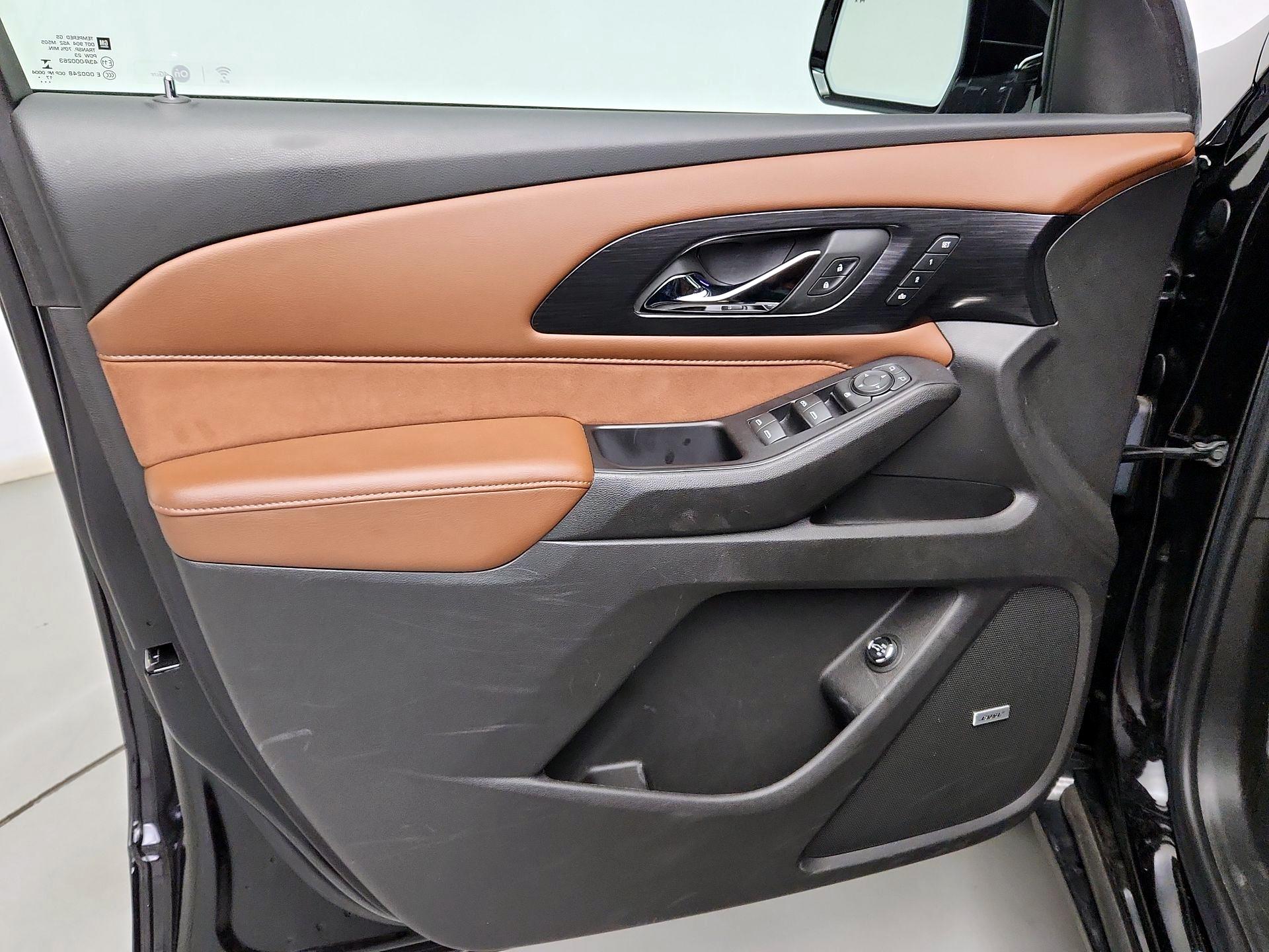 Thumbnail: 2018 Chevrolet Traverse - 12