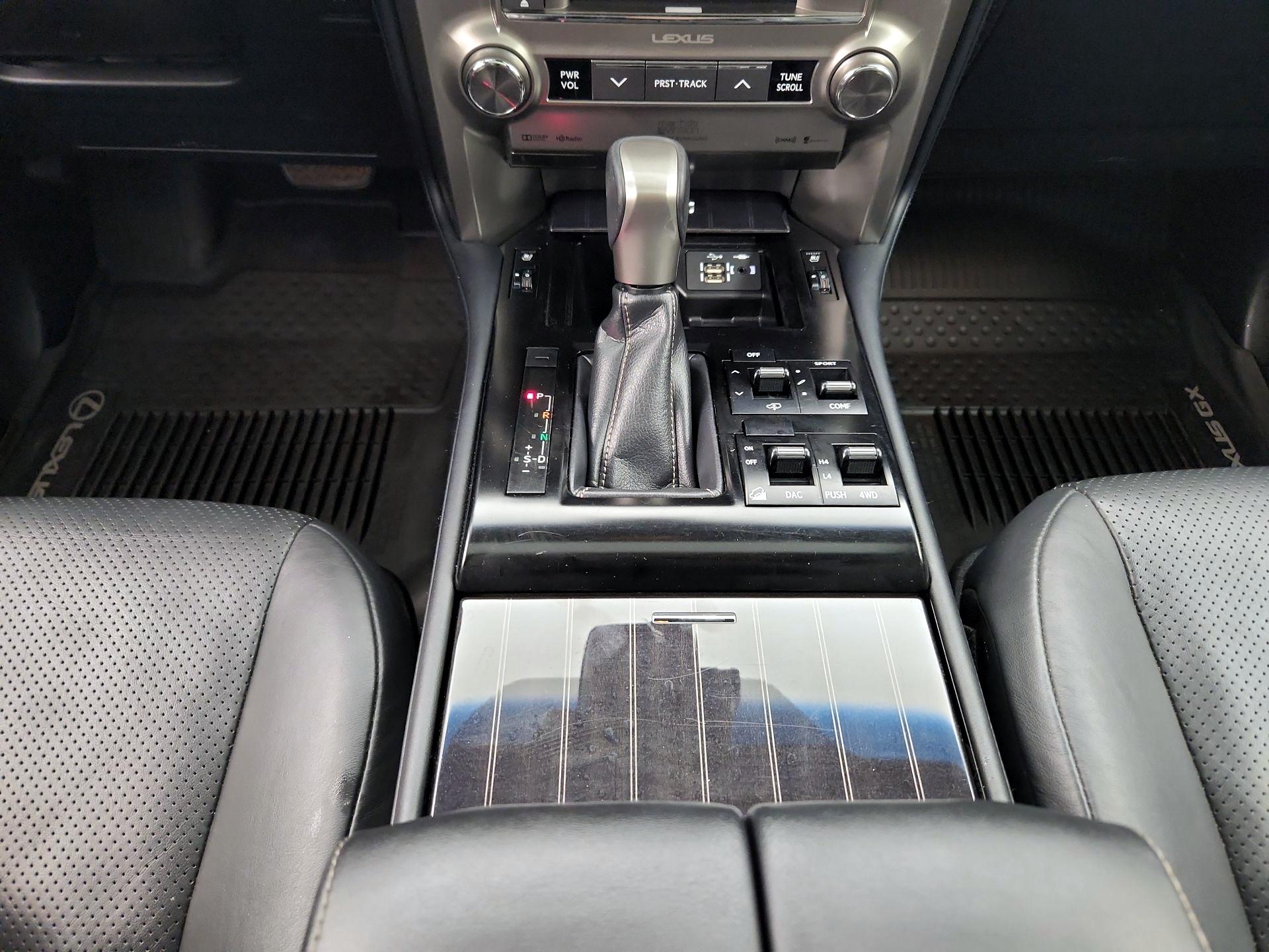 Thumbnail: 2020 Lexus GX - 18