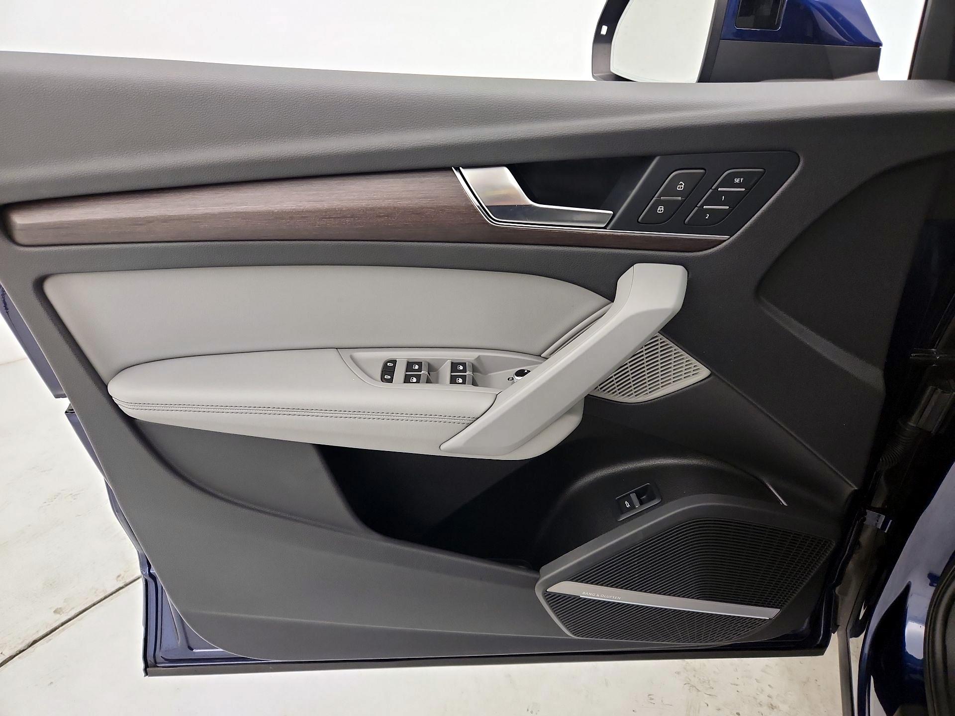 Thumbnail: 2022 Audi Q5 - 12