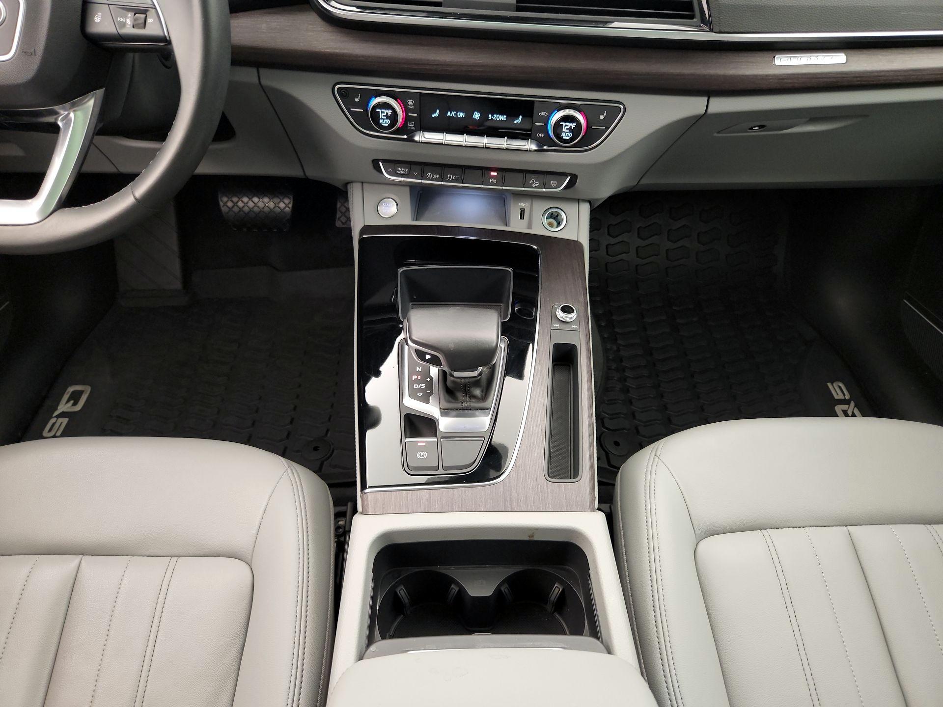 Thumbnail: 2022 Audi Q5 - 17
