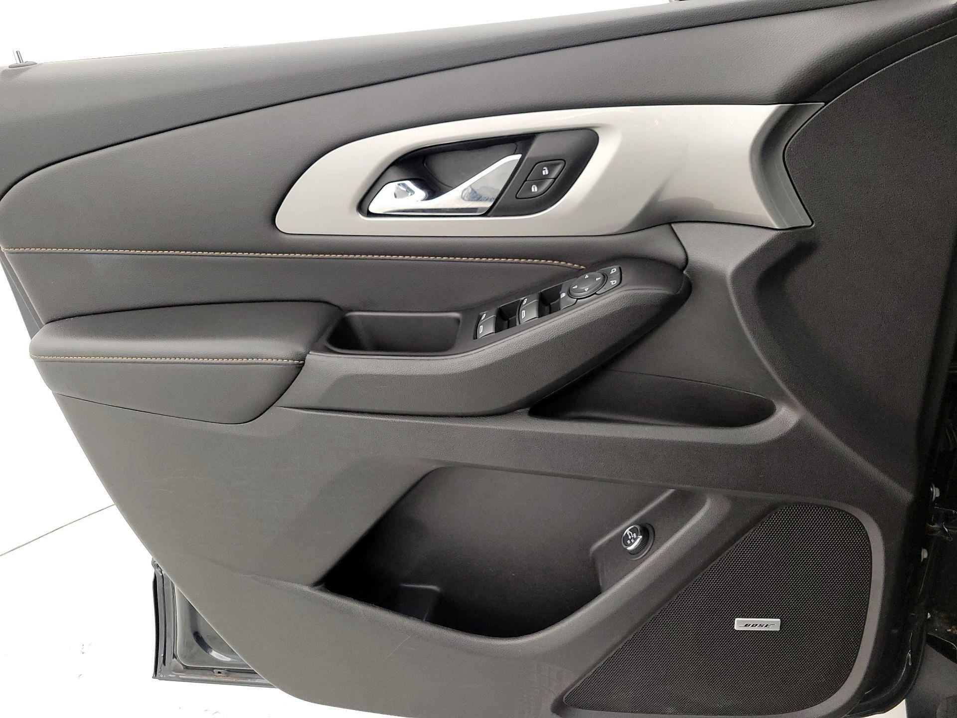 Thumbnail: 2019 Chevrolet Traverse - 12