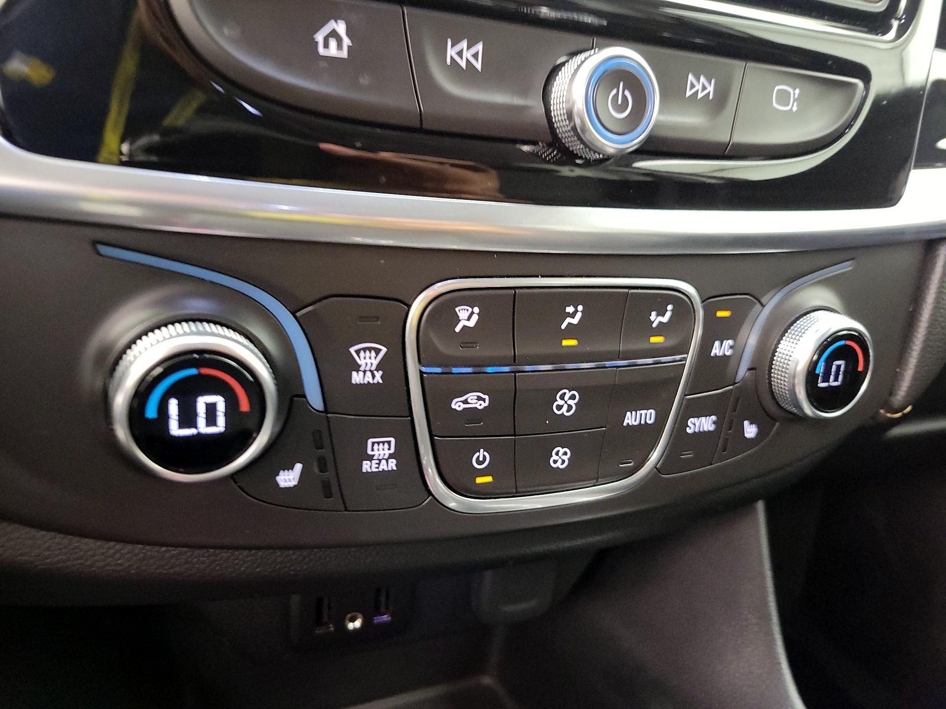 Thumbnail: 2019 Chevrolet Traverse - 17