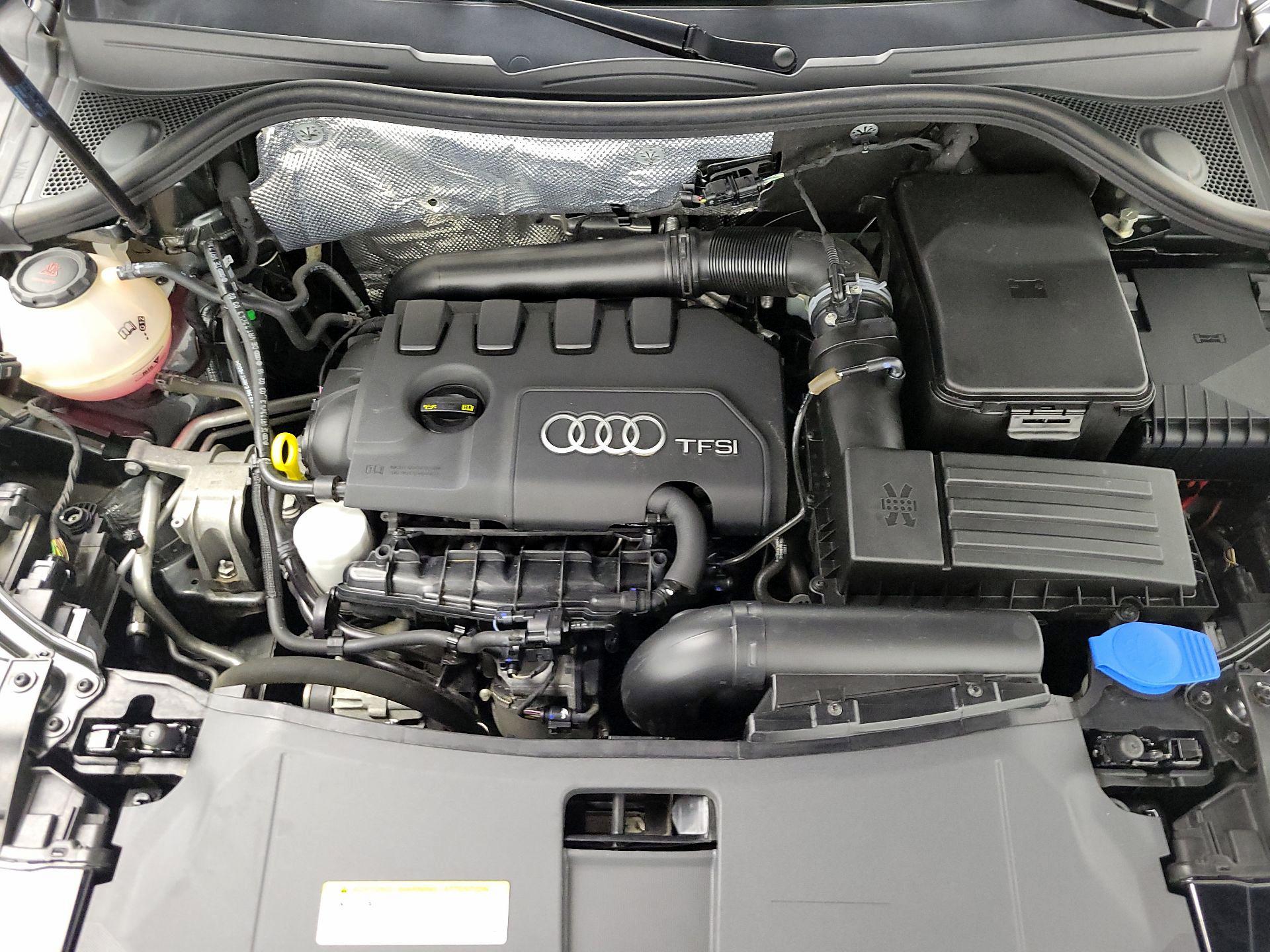 Thumbnail: 2018 Audi Q3 - 17