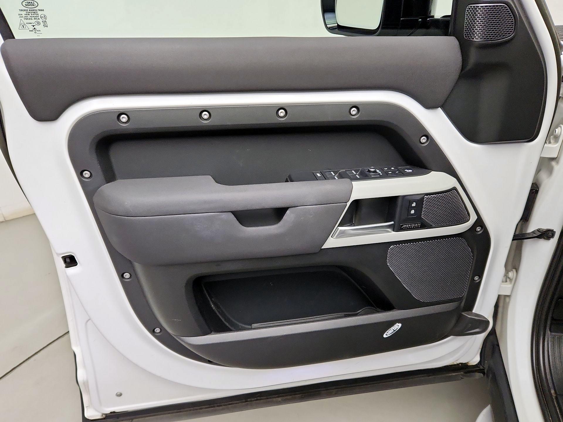 Thumbnail: 2023 Land Rover Defender - 12