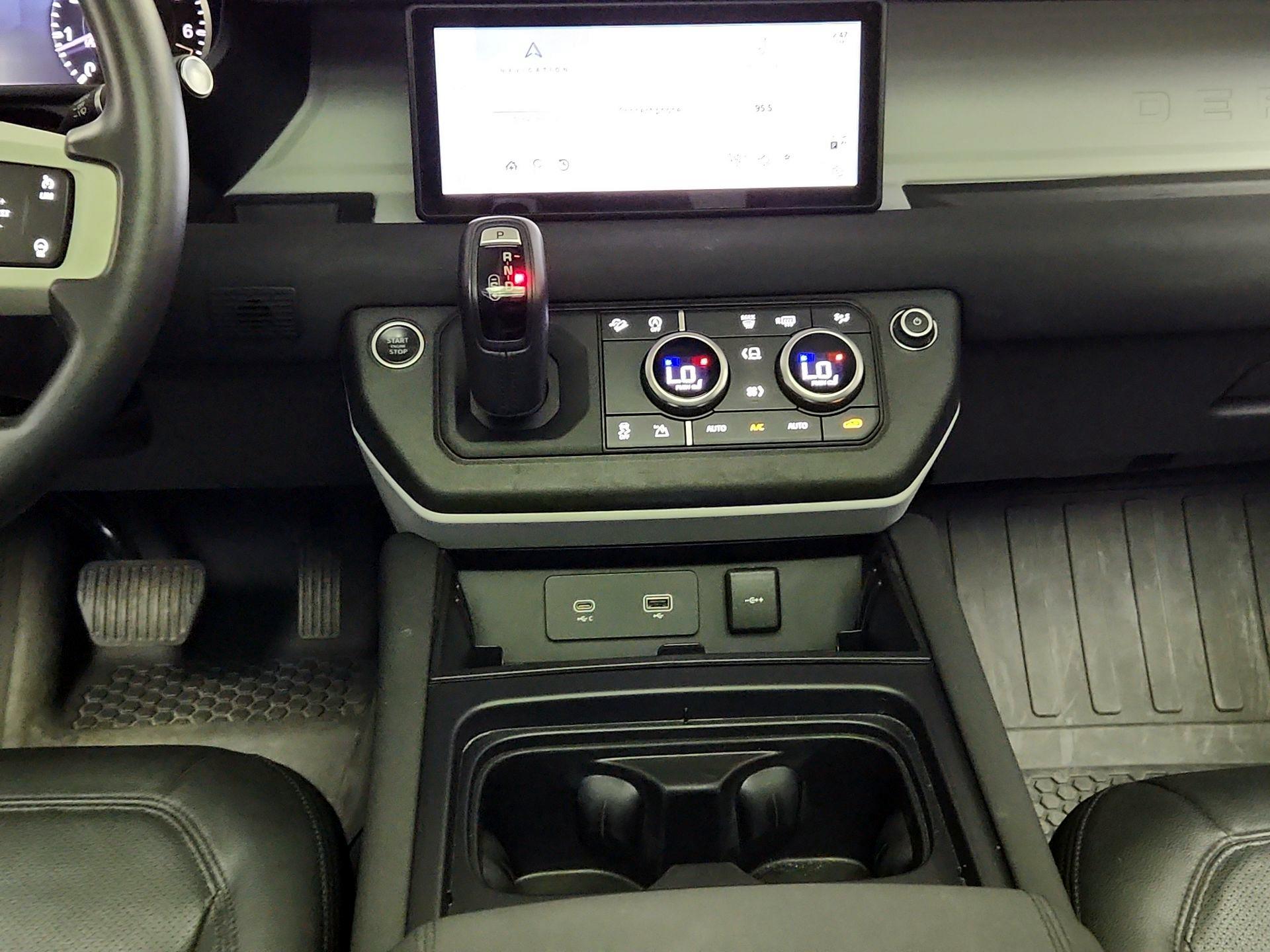 Thumbnail: 2023 Land Rover Defender - 17