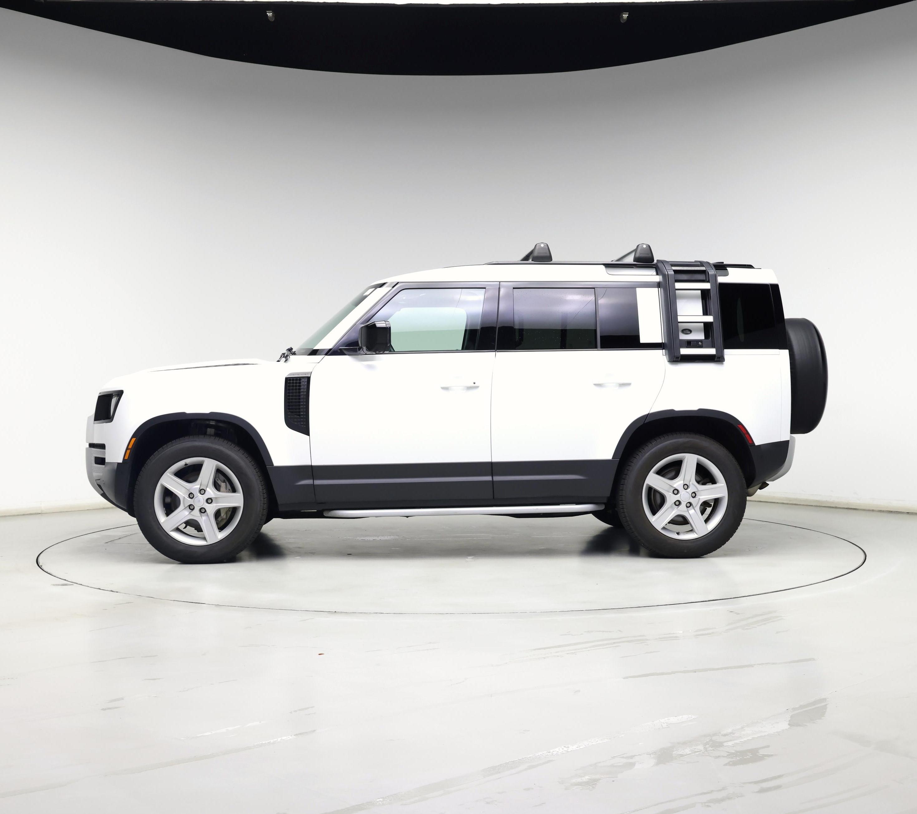 Thumbnail: 2023 Land Rover Defender - 3