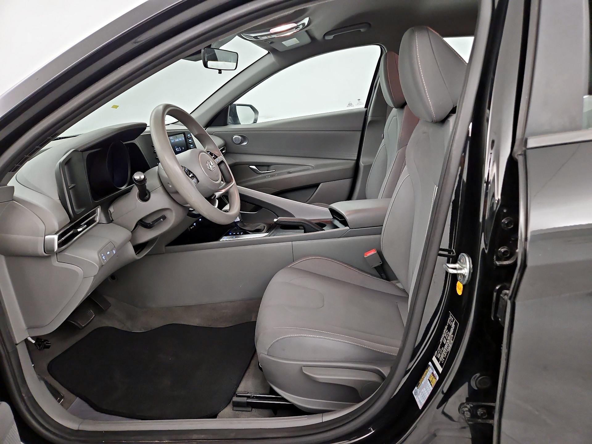 Thumbnail: 2023 Hyundai Elantra - 9