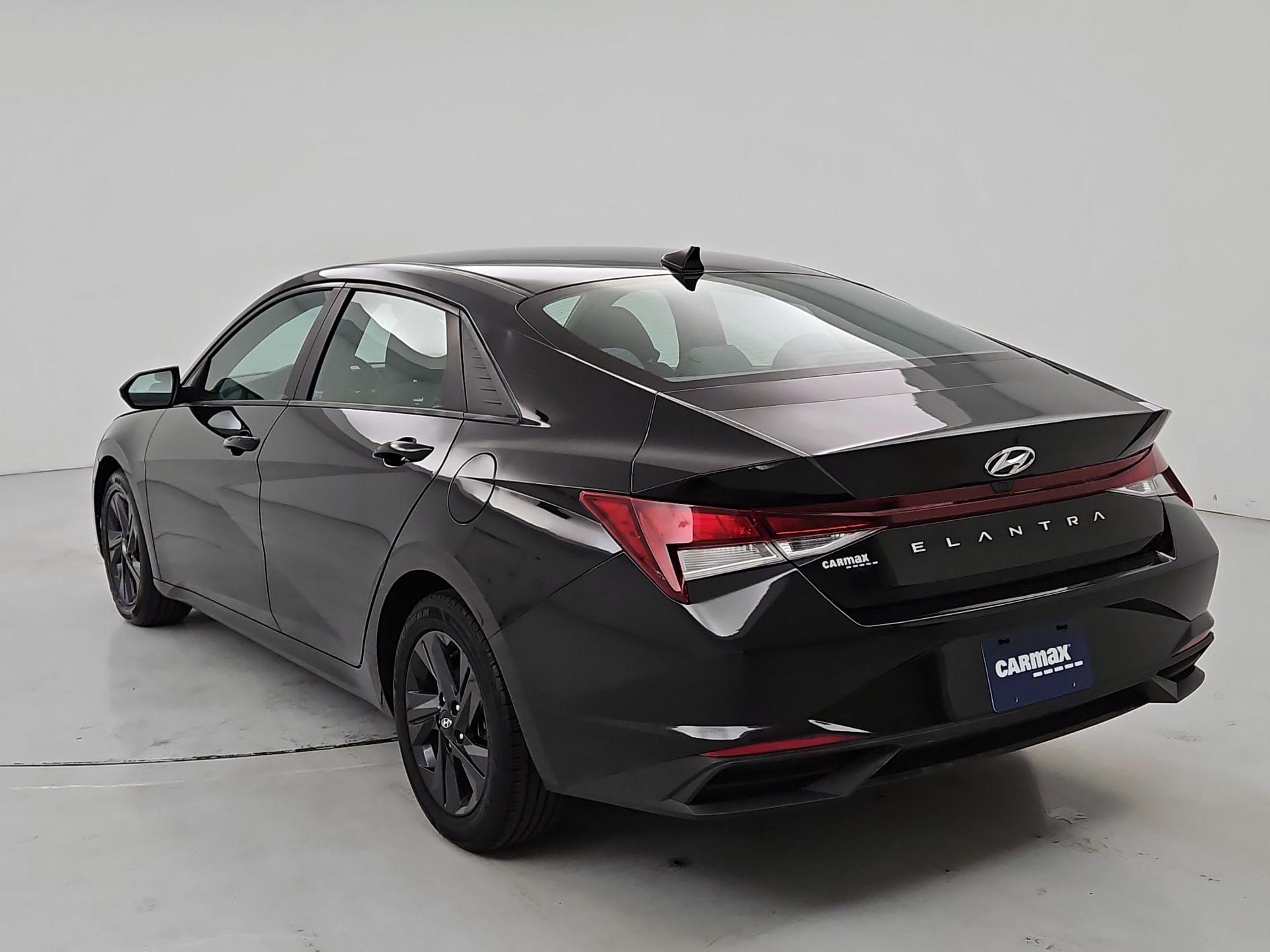 Thumbnail: 2023 Hyundai Elantra - 7