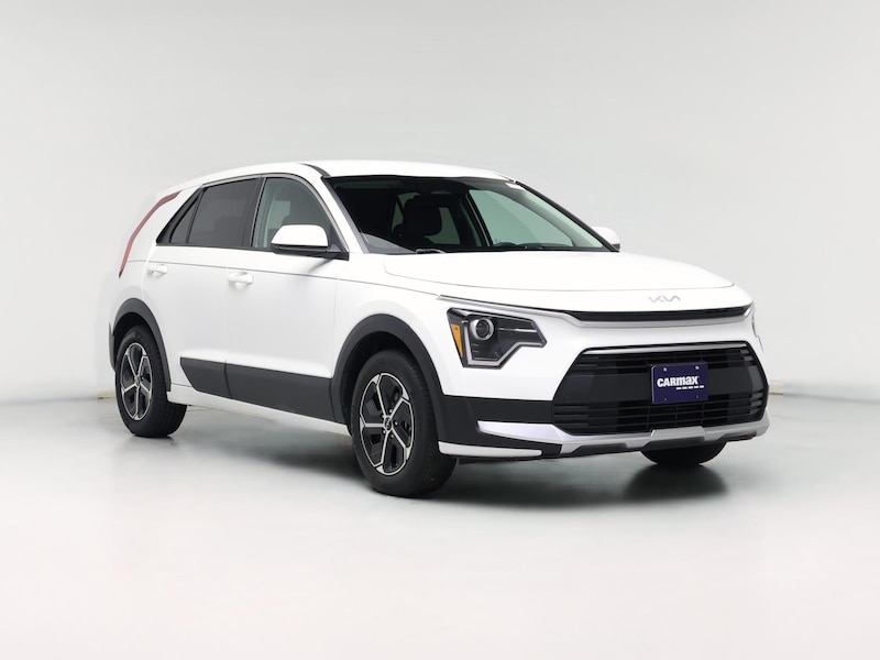 2023 Kia Niro LX