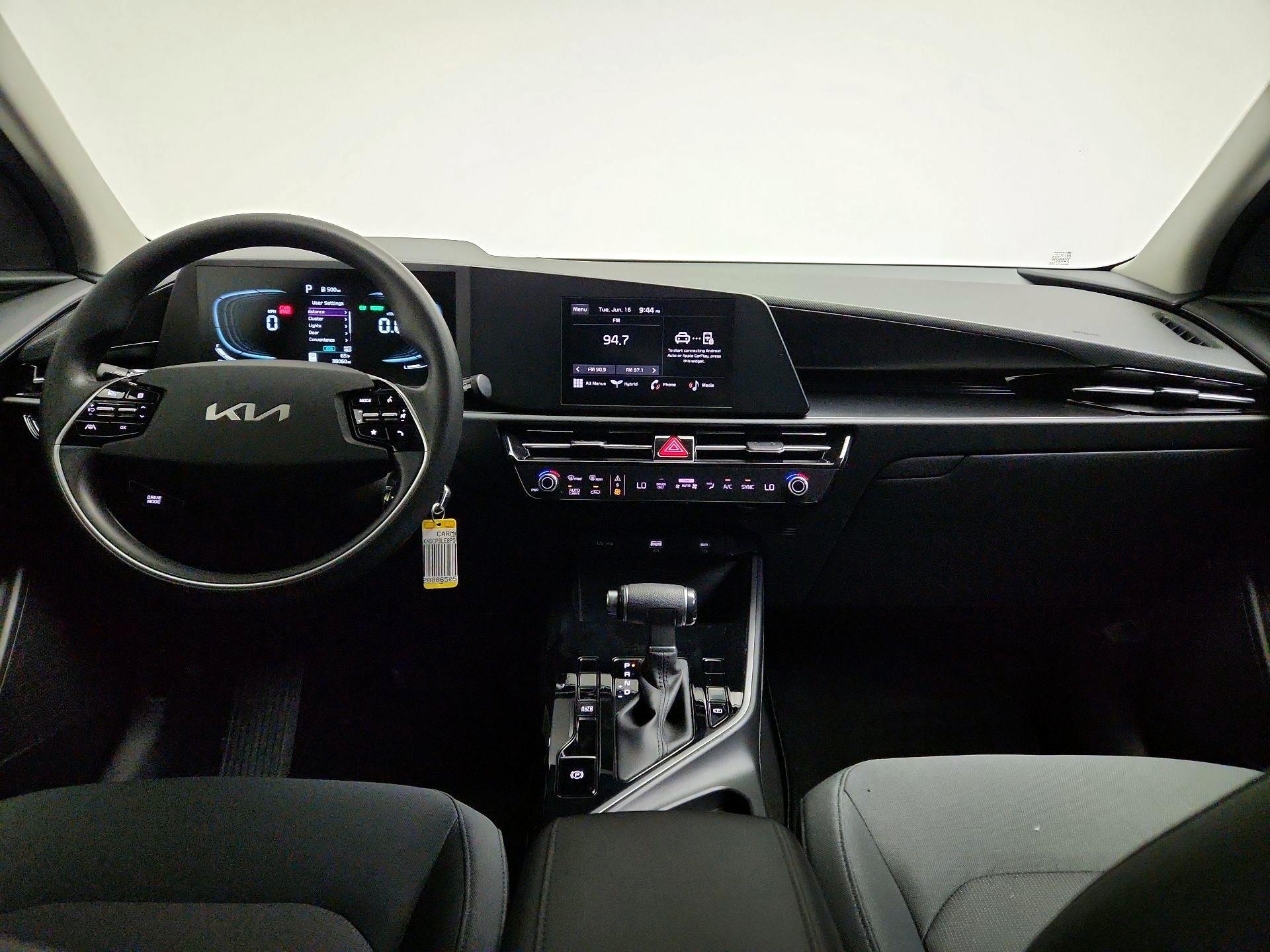 Thumbnail: 2023 Kia Niro - 9