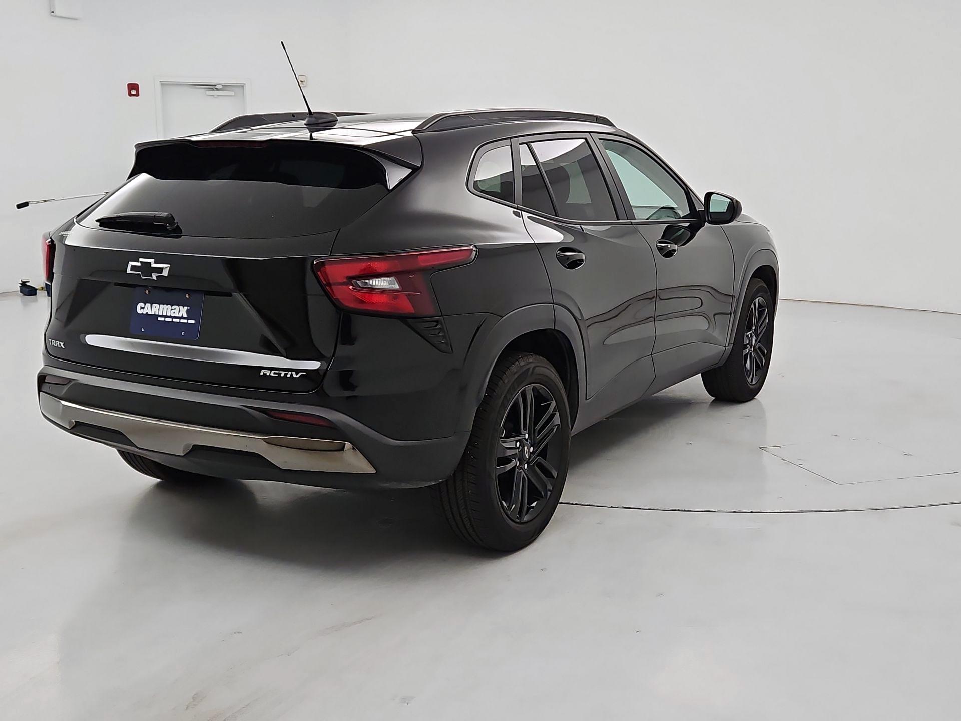 Thumbnail: 2025 Chevrolet Trax - 5
