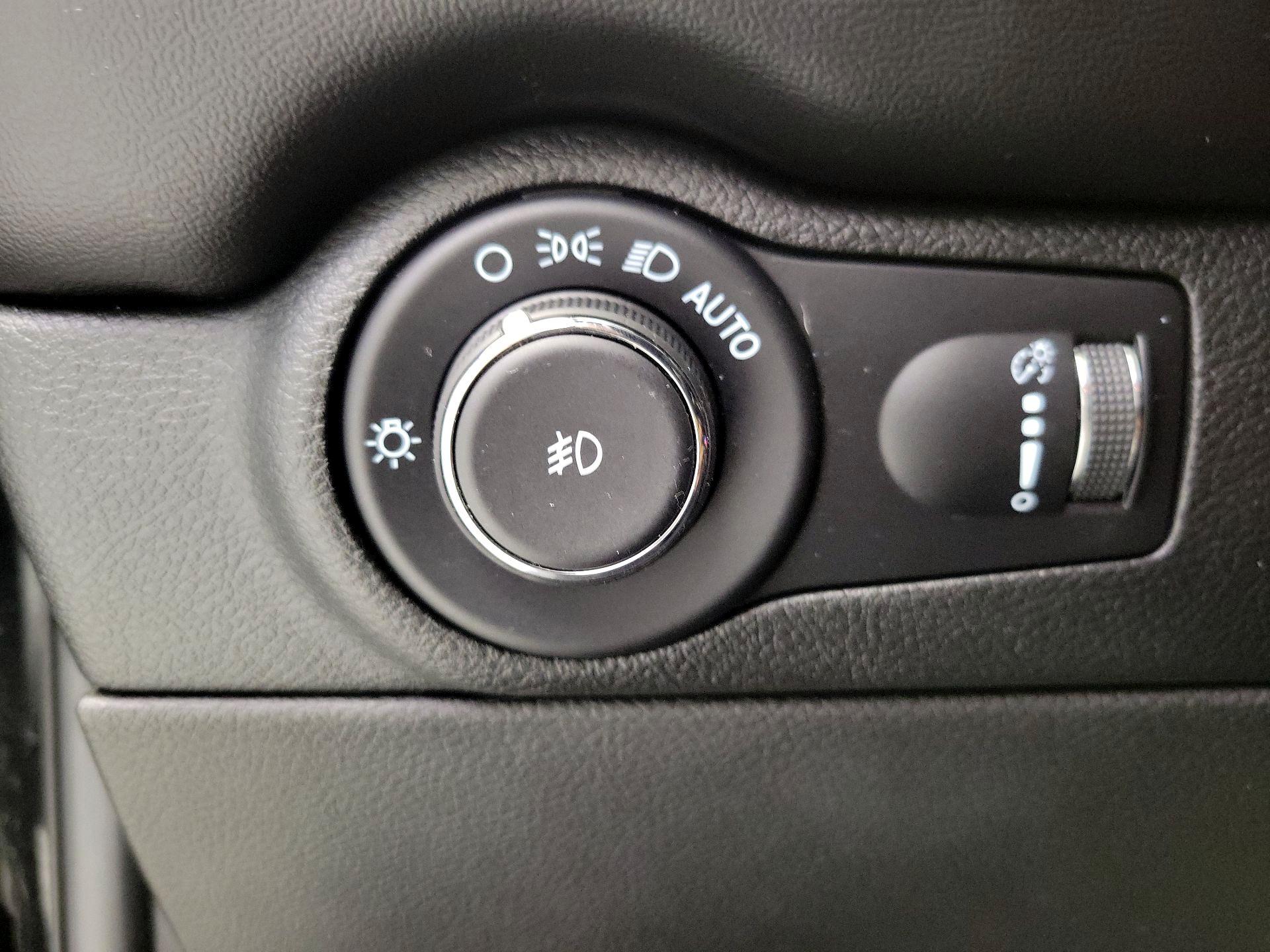 Thumbnail: 2021 Dodge Durango - 13