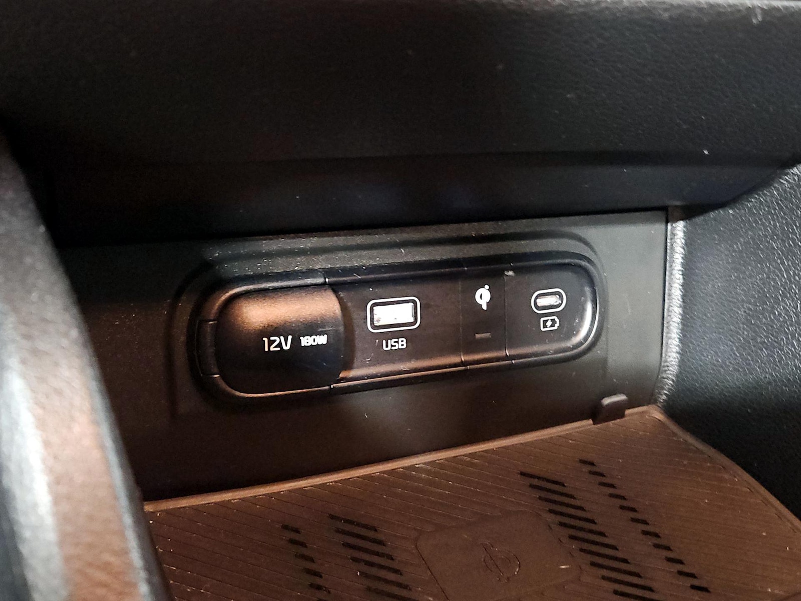 2024 Kia Sportage X-Line - Photo 18