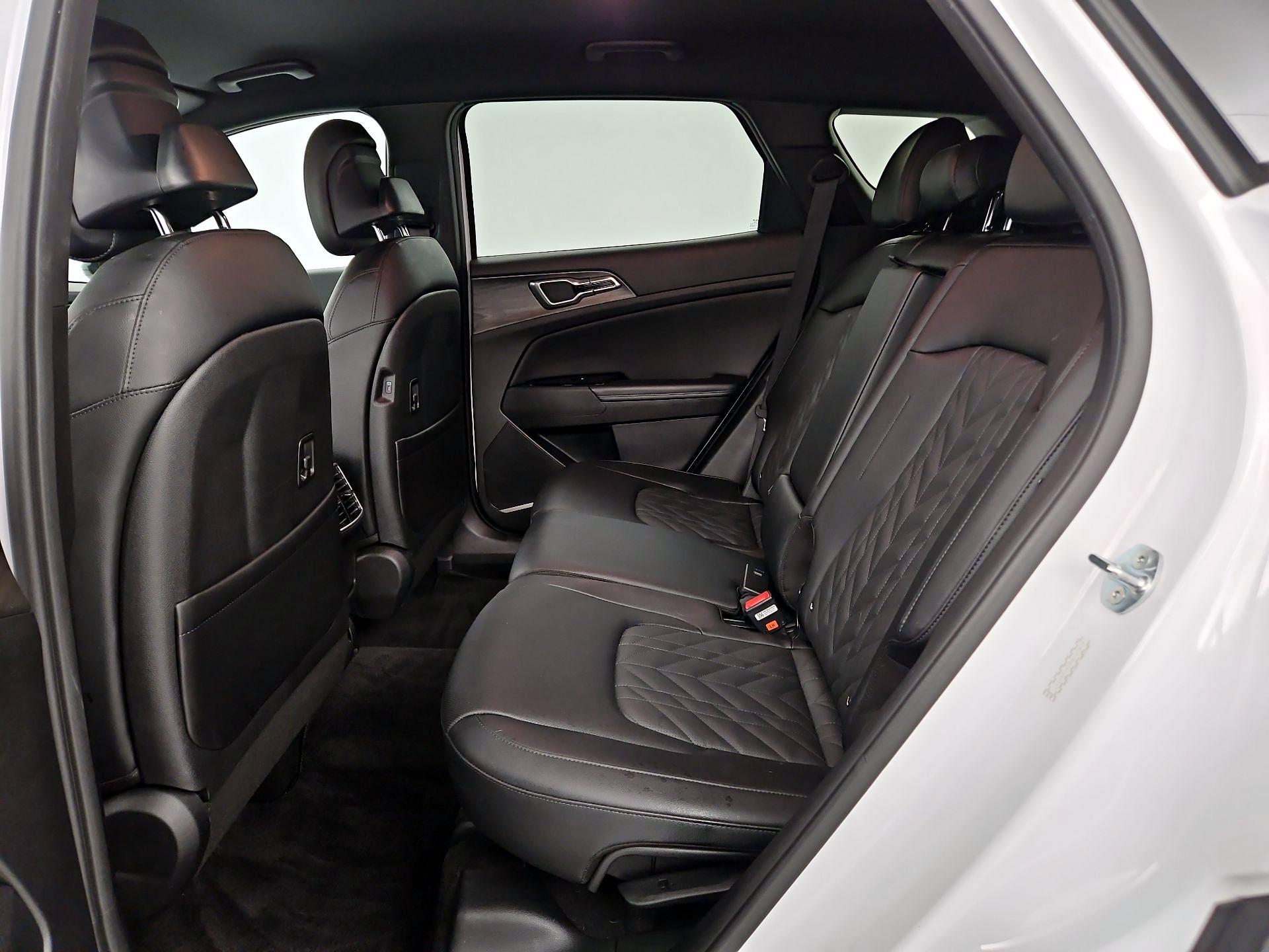 Thumbnail: 2024 Kia Sportage - 18