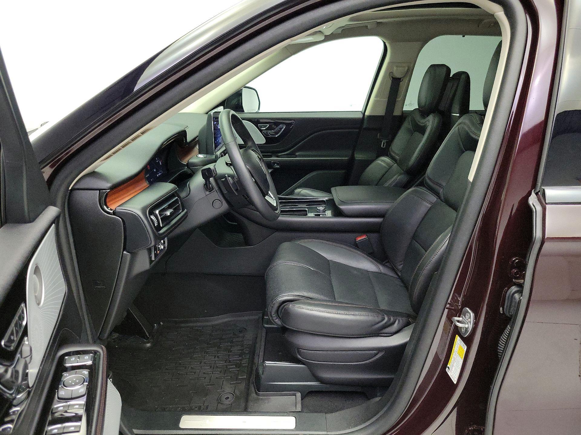 Thumbnail: 2024 Lincoln Aviator - 11