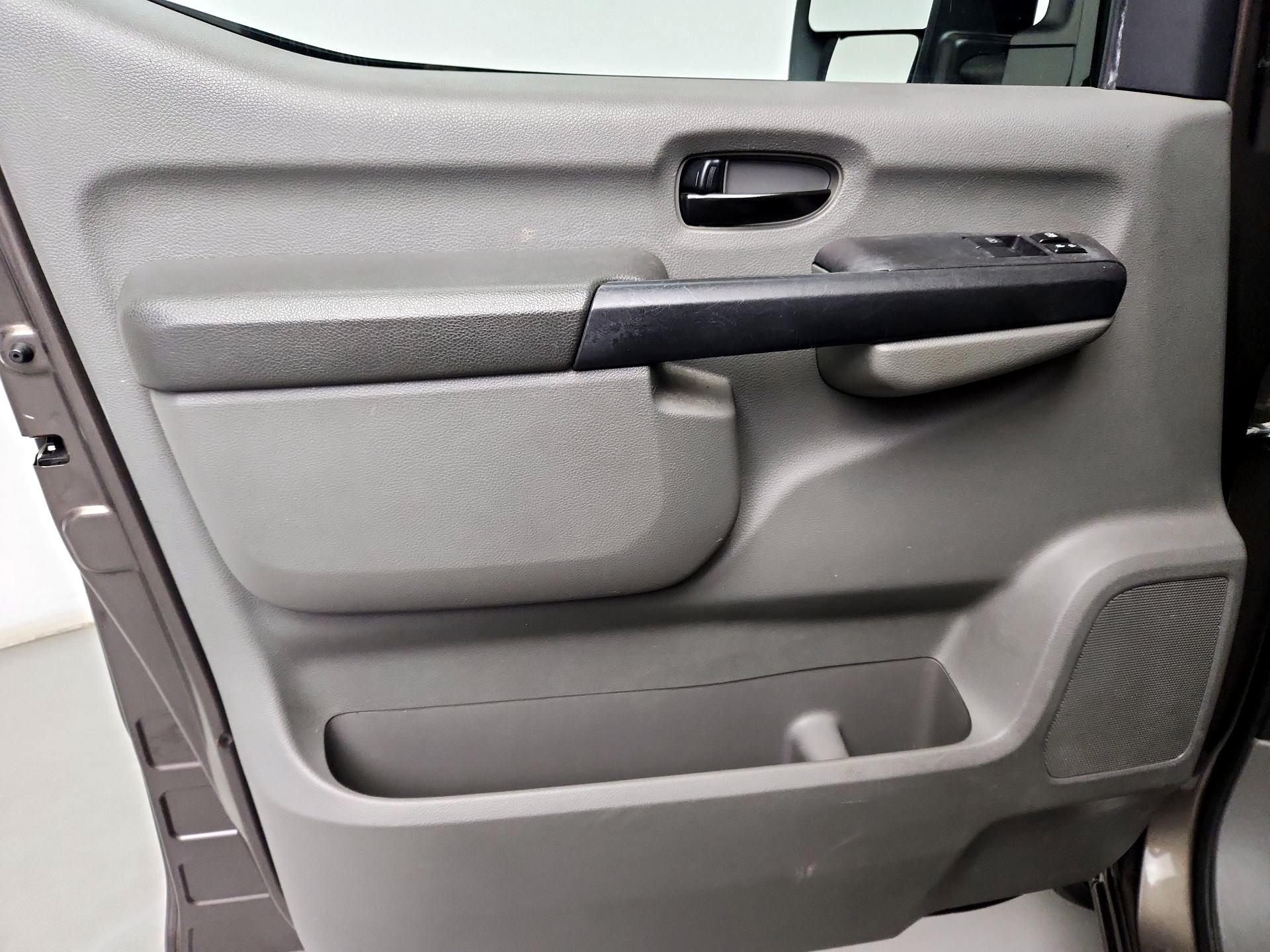 Thumbnail: 2019 Nissan NV - 12