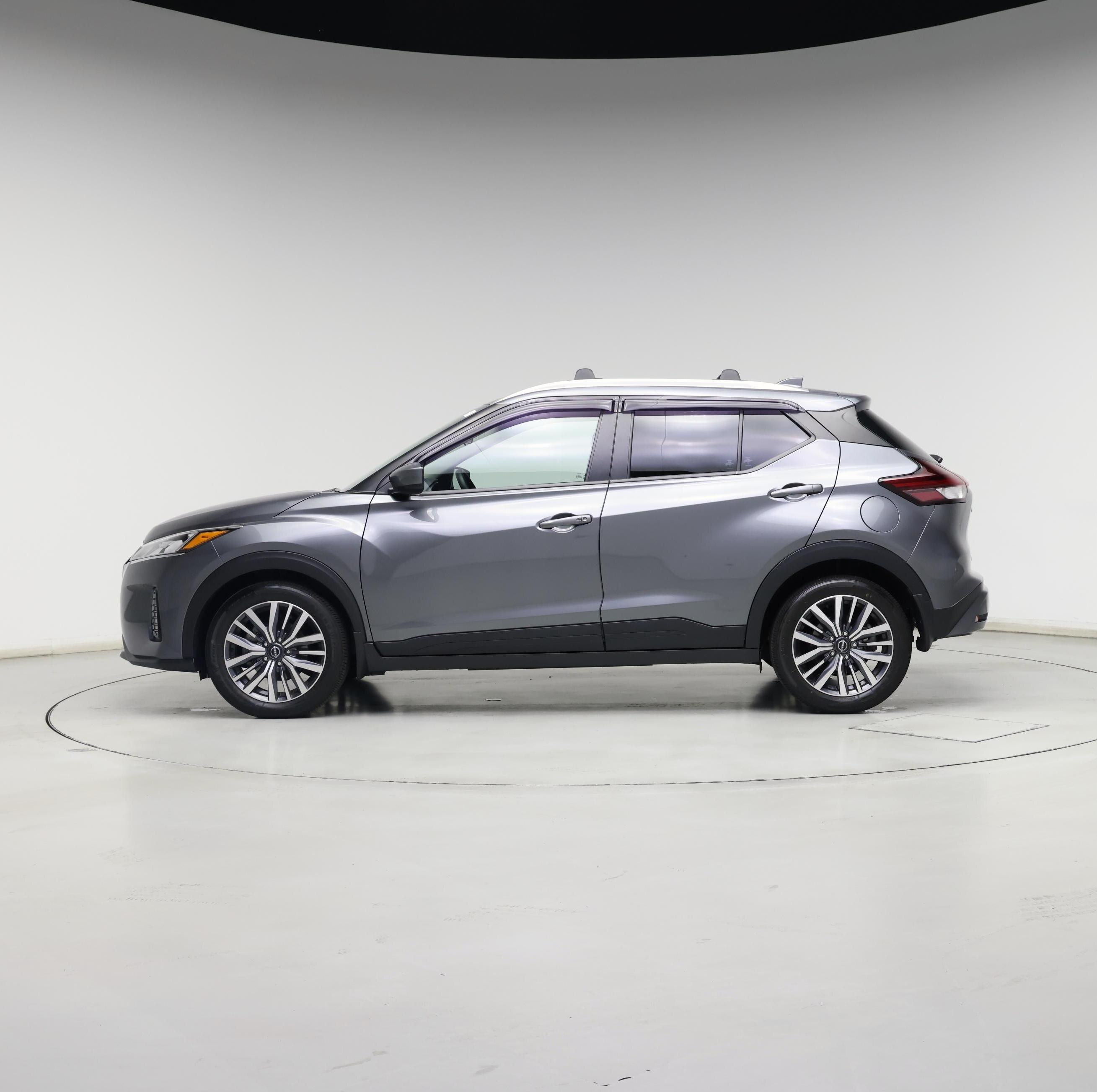 Thumbnail: 2024 Nissan Kicks - 3