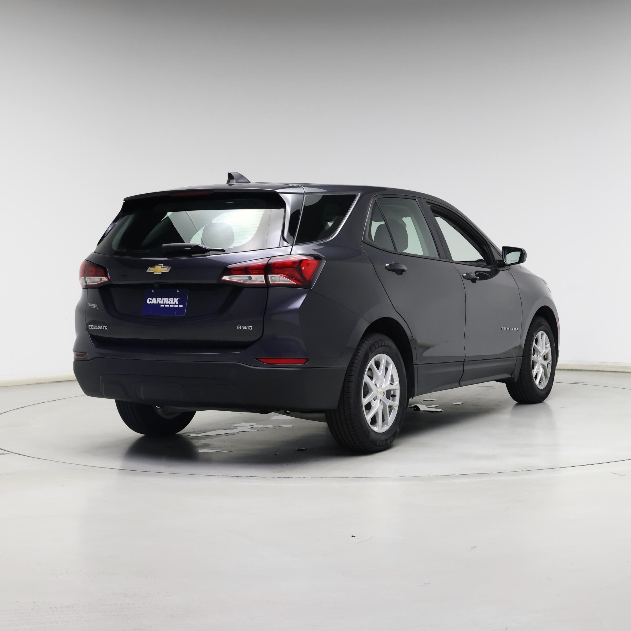 Thumbnail: 2022 Chevrolet Equinox - 8