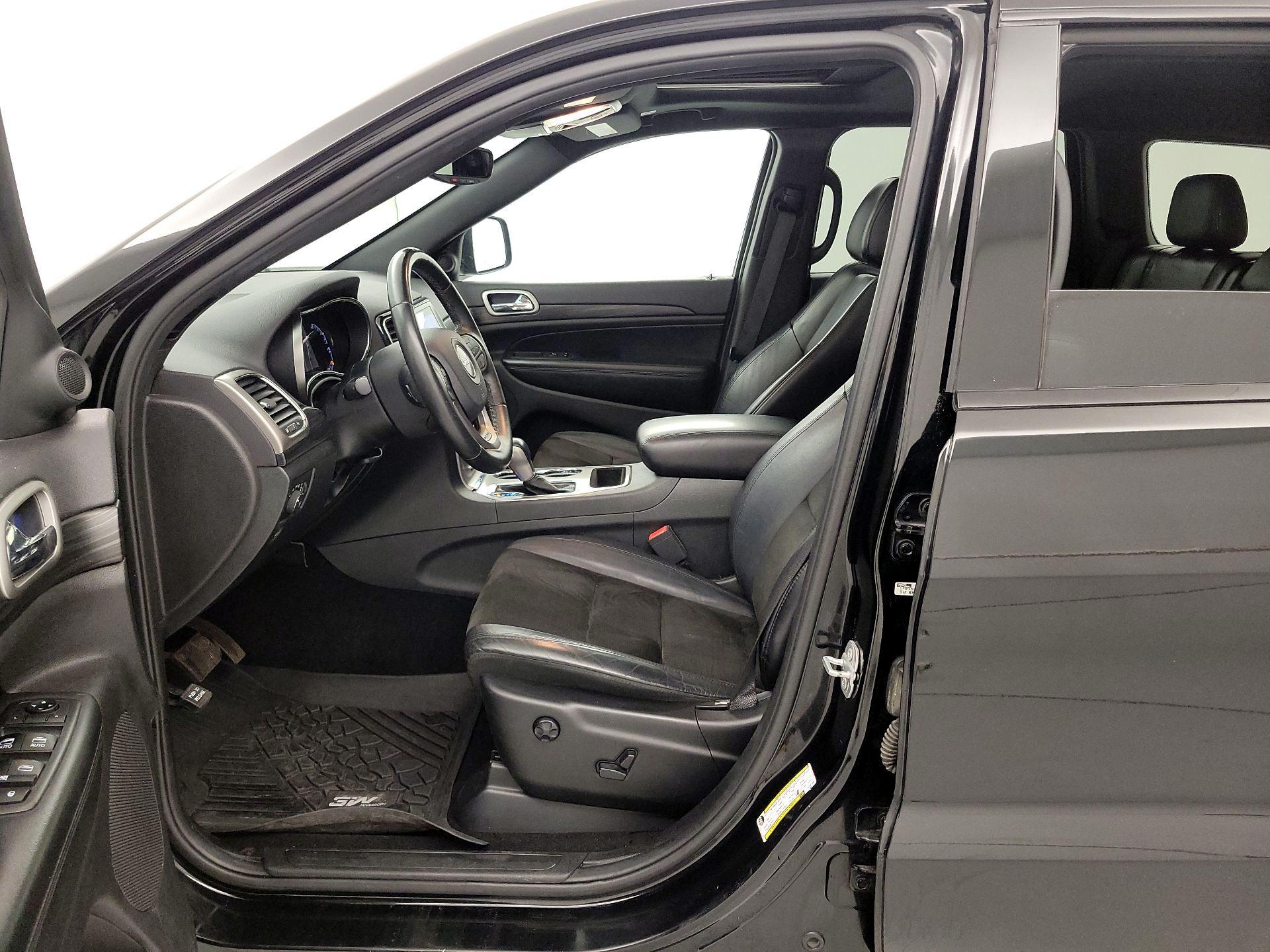 Thumbnail: 2019 Jeep Grand Cherokee - 11