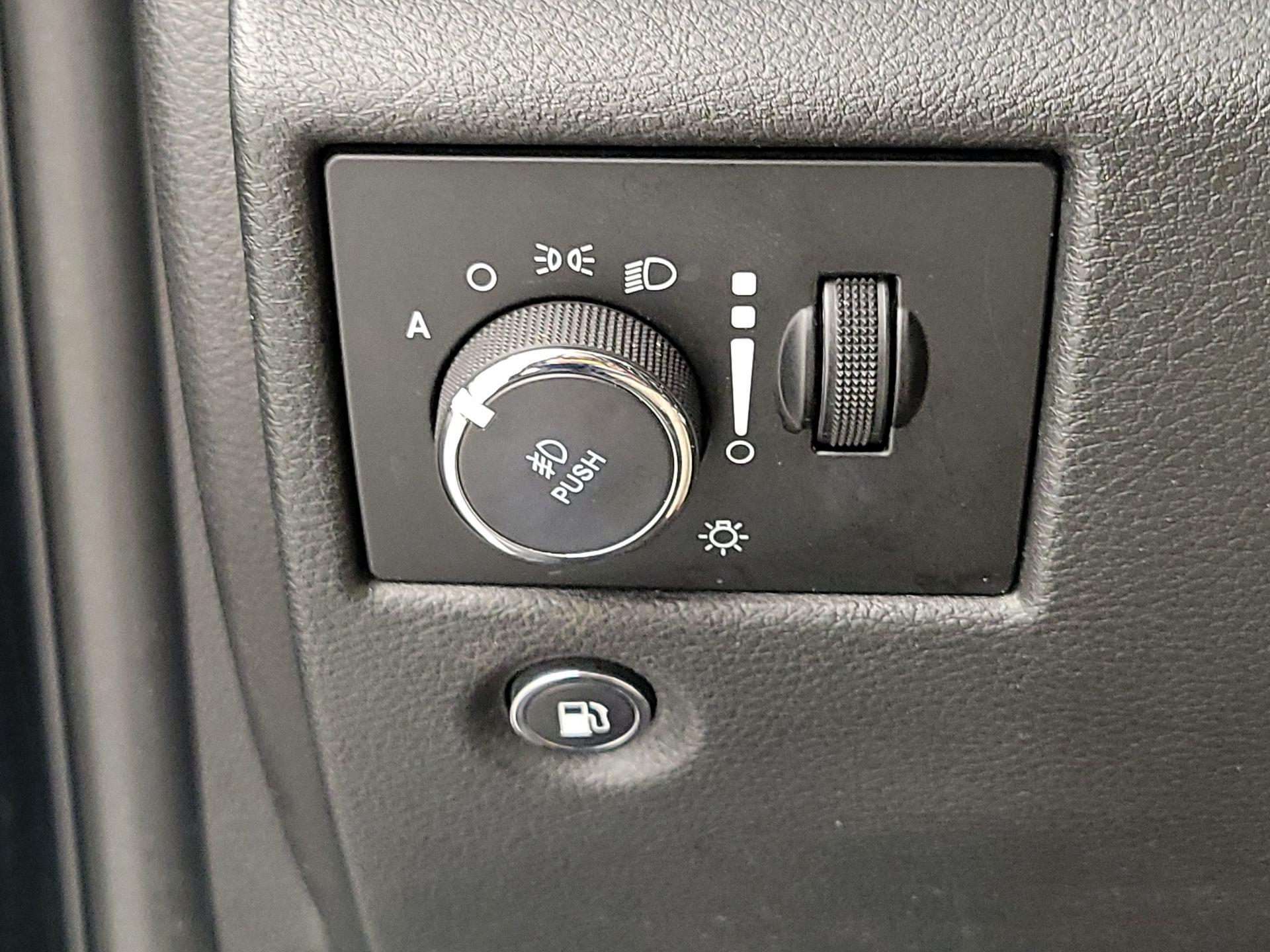 Thumbnail: 2019 Jeep Grand Cherokee - 13