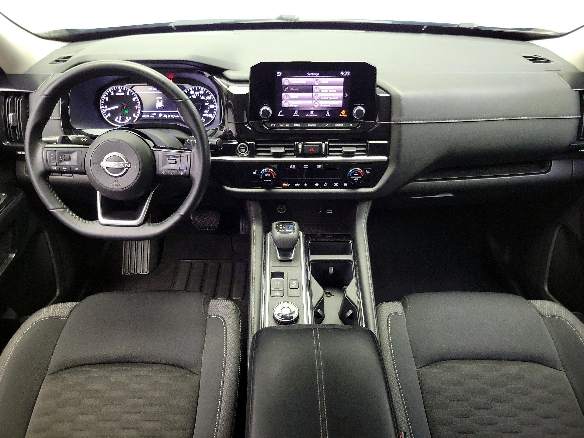 Thumbnail: 2022 Nissan Pathfinder - 9