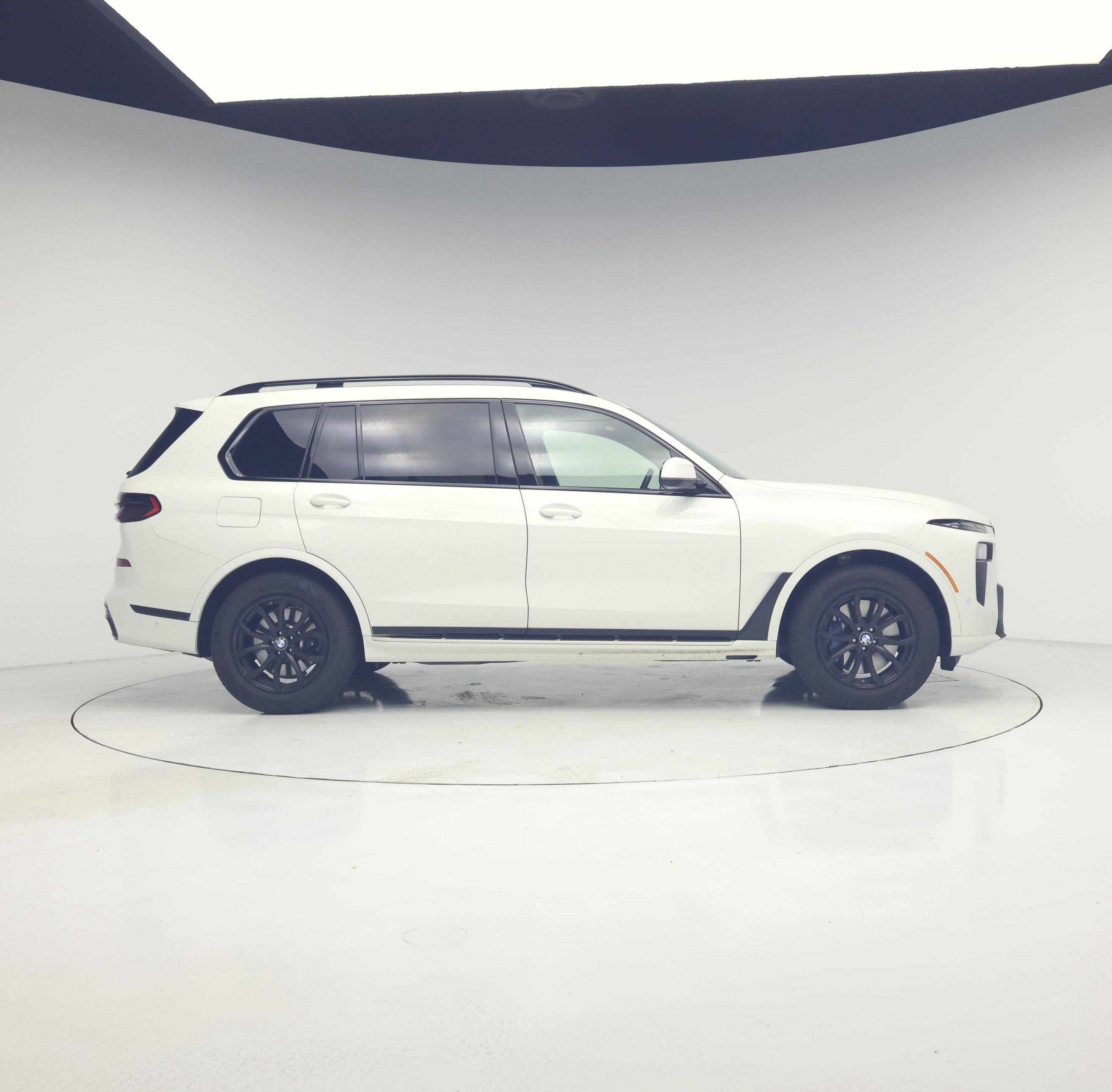 Thumbnail: 2024 BMW X7 - 7