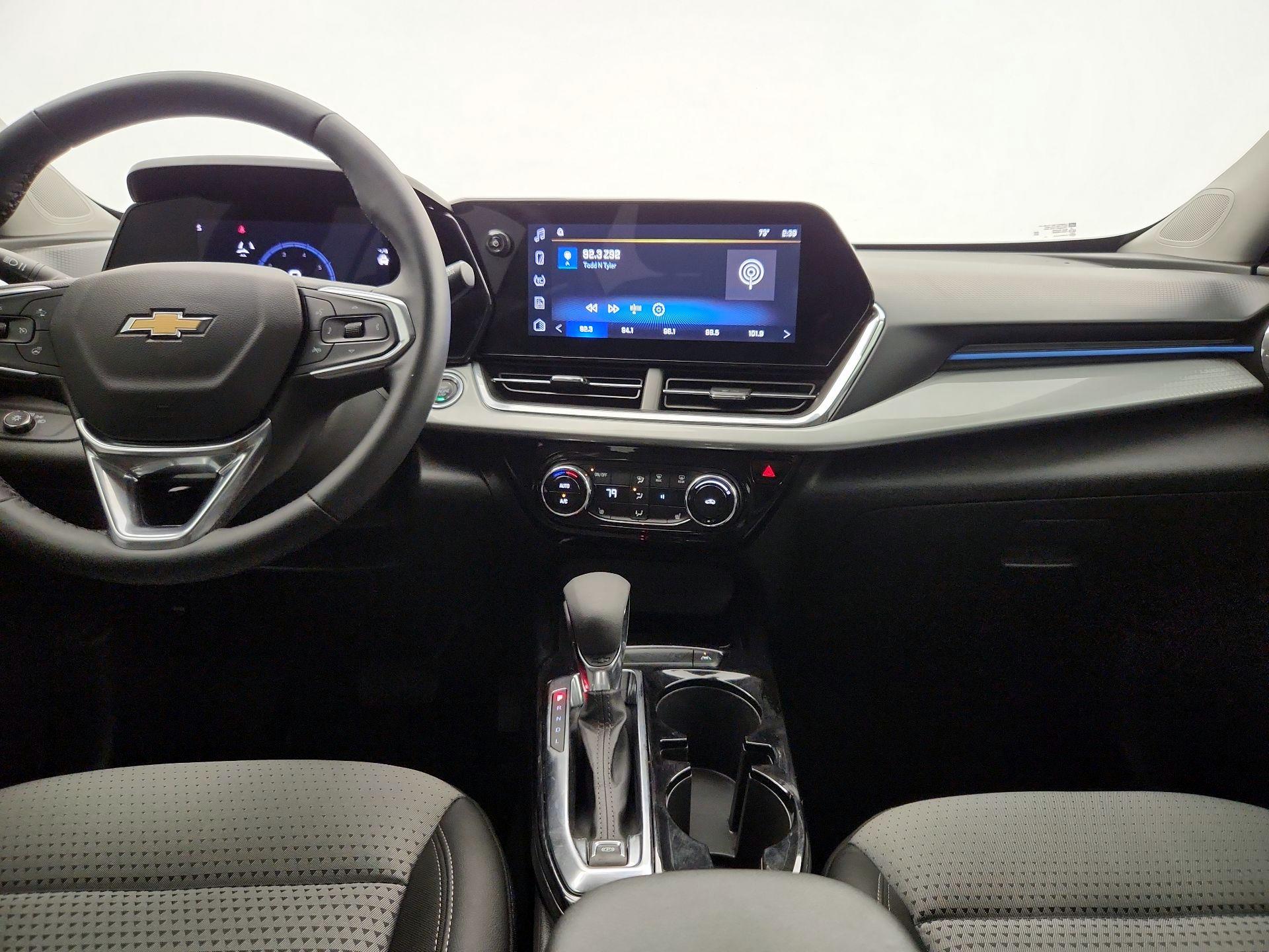Thumbnail: 2025 Chevrolet Trax - 9