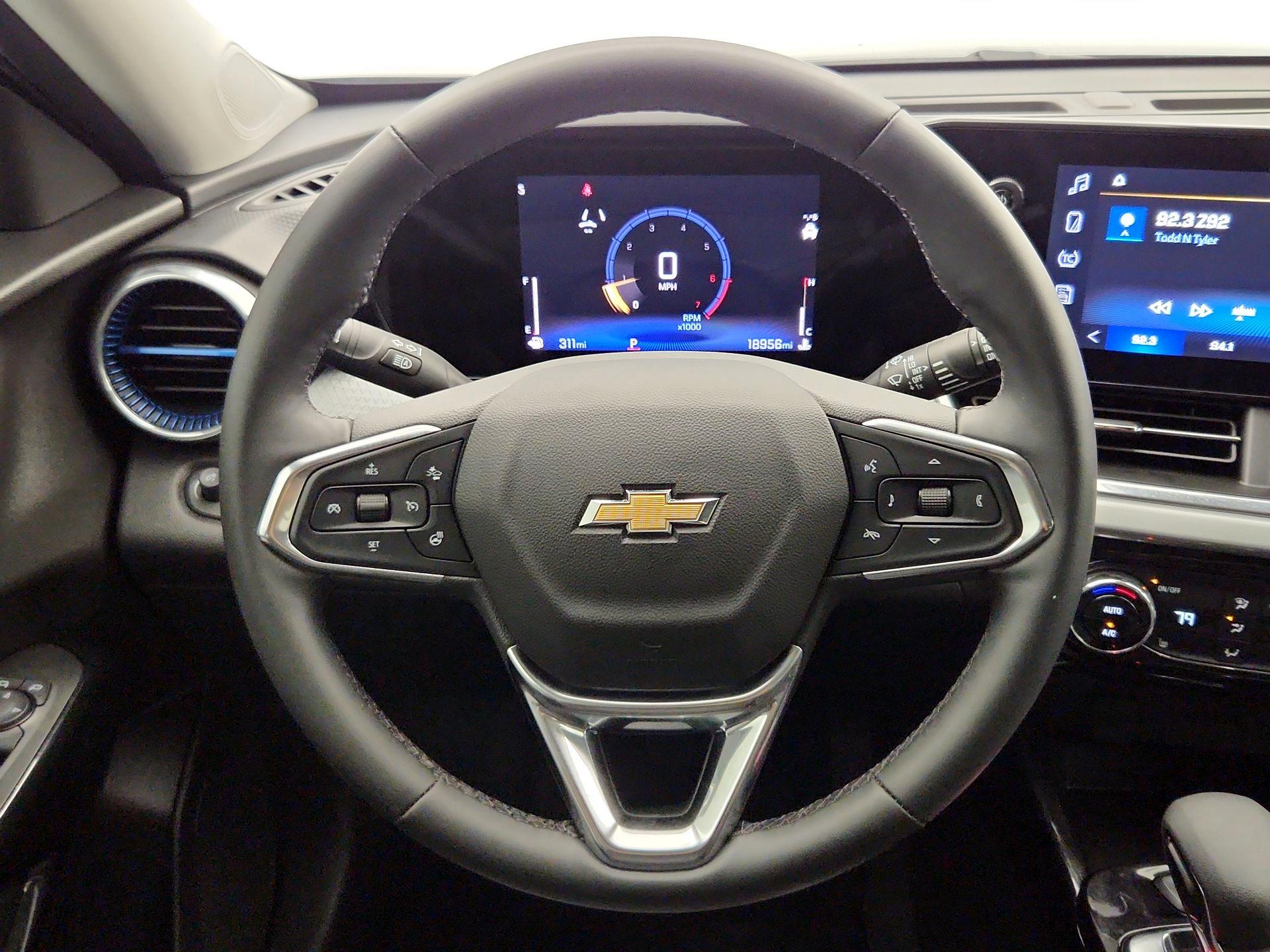 Thumbnail: 2025 Chevrolet Trax - 10