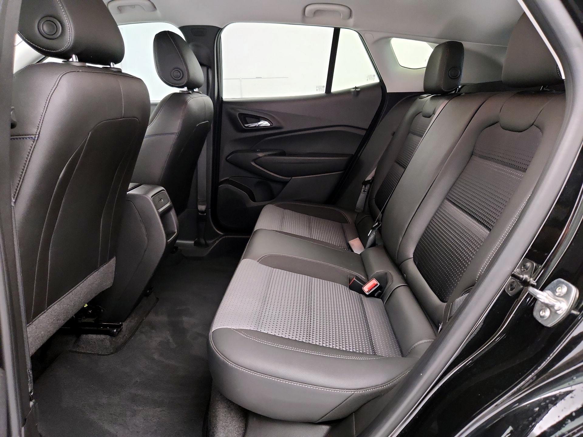 Thumbnail: 2025 Chevrolet Trax - 18