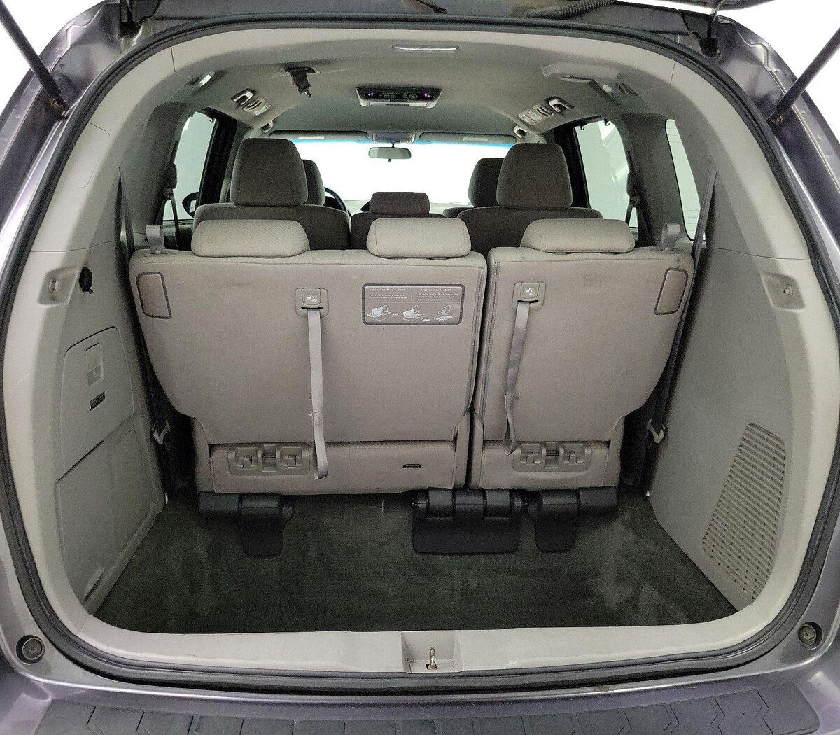 Trunk/Cargo (Seats Up)