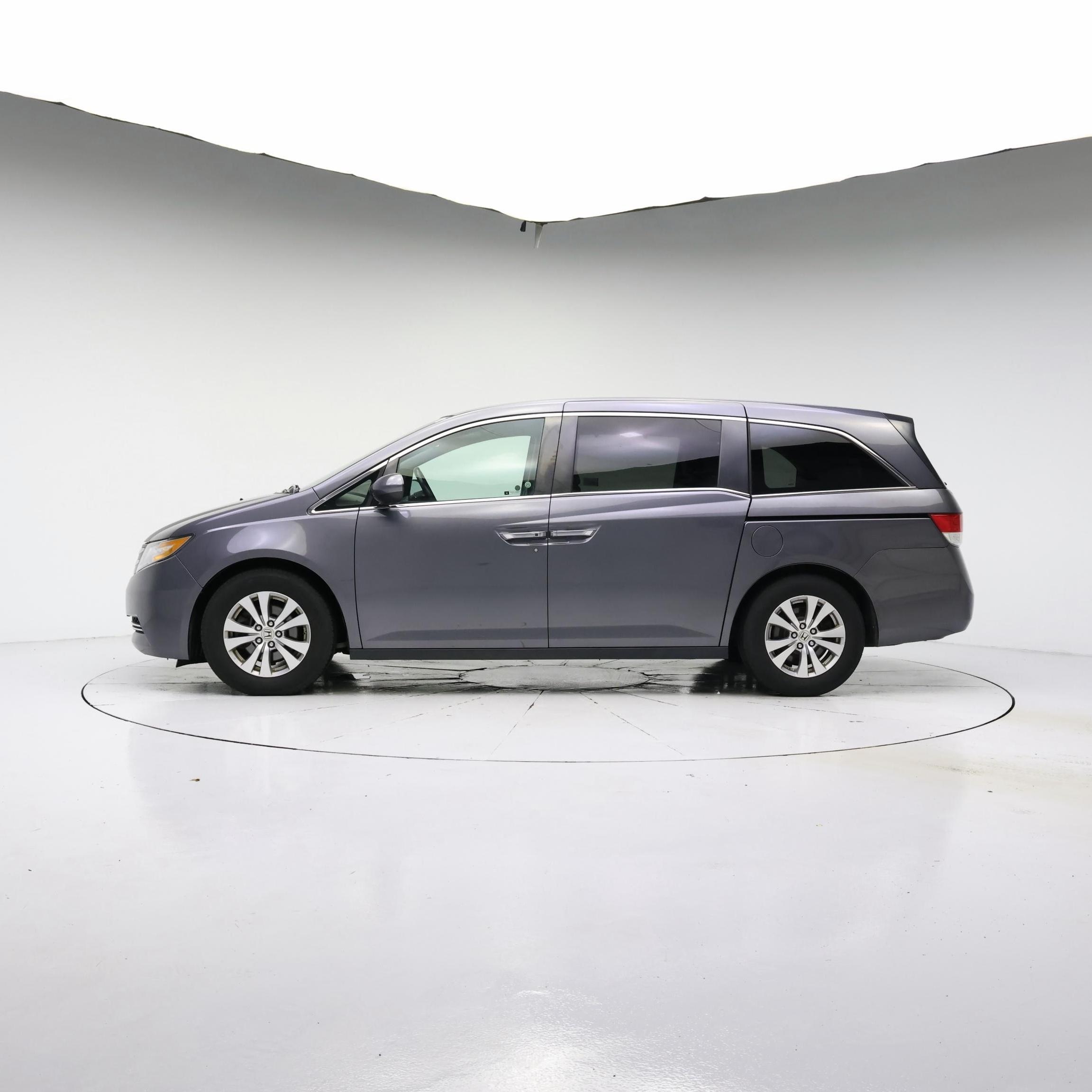 Thumbnail: 2017 Honda Odyssey - 3