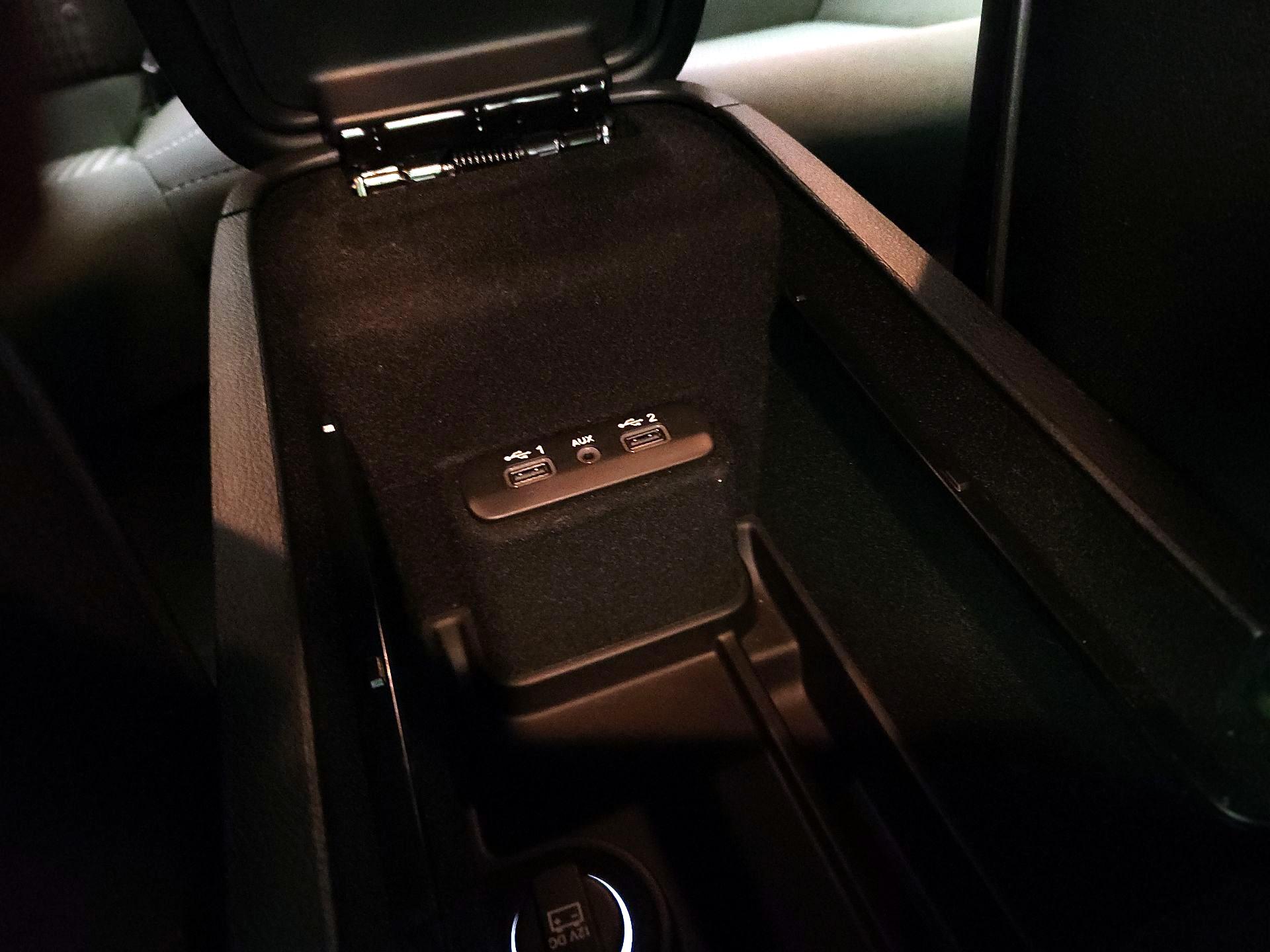 Thumbnail: 2021 Dodge Charger - 18