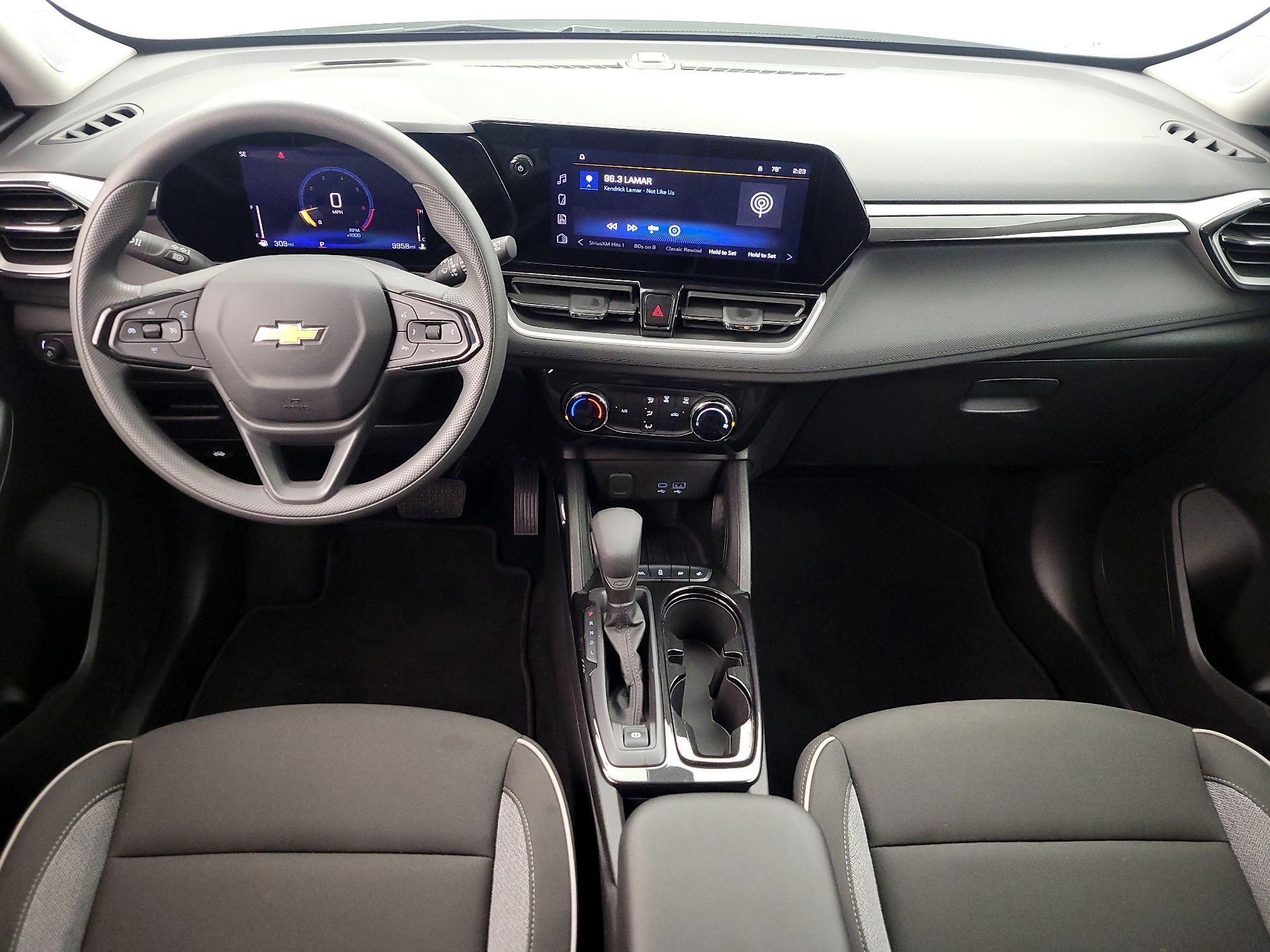 White 2026 Chevrolet Trailblazer LT FWD SUV / Crossover Front-Wheel Drive Automatic