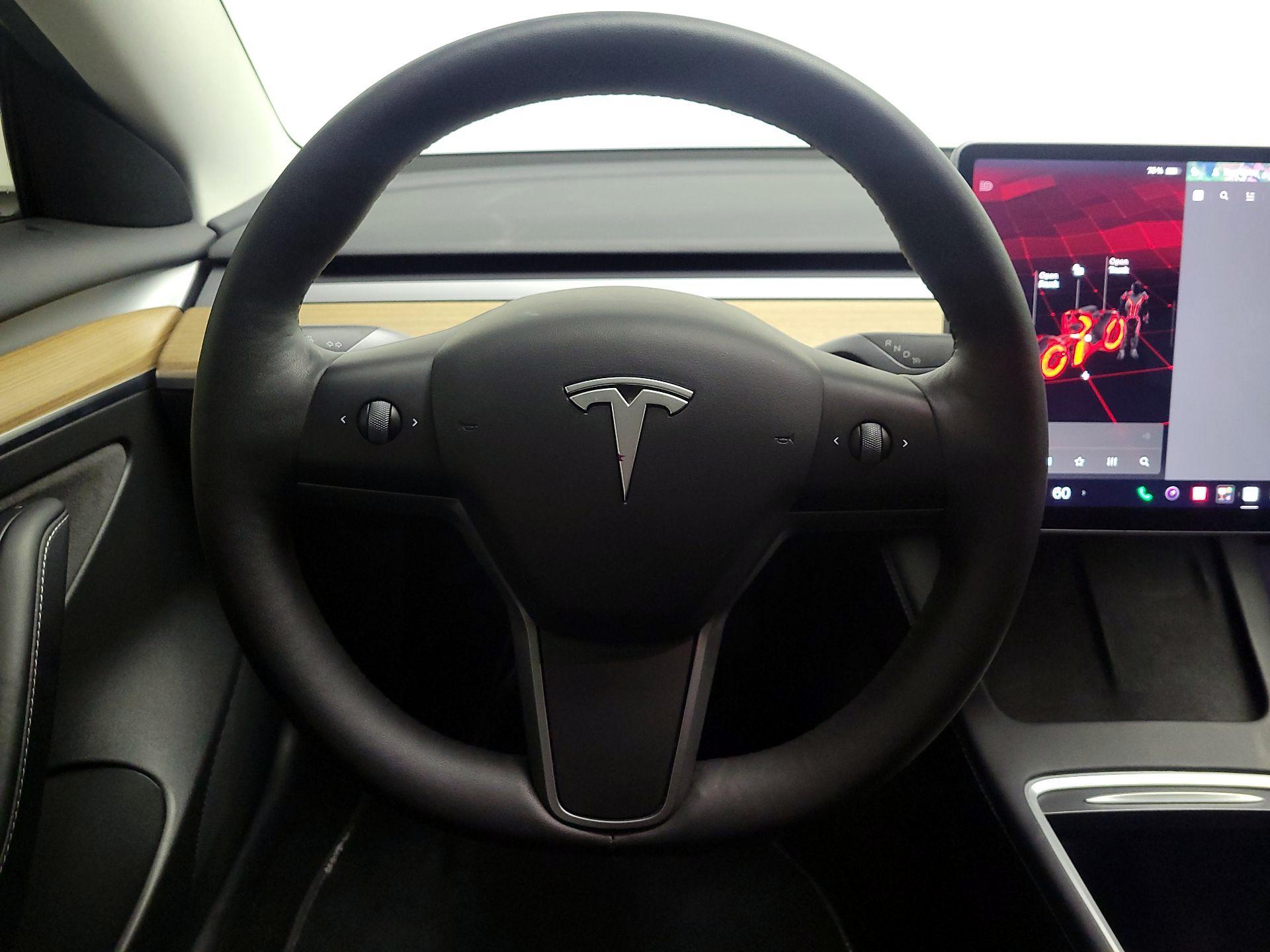 Thumbnail: 2022 Tesla Model 3 - 10