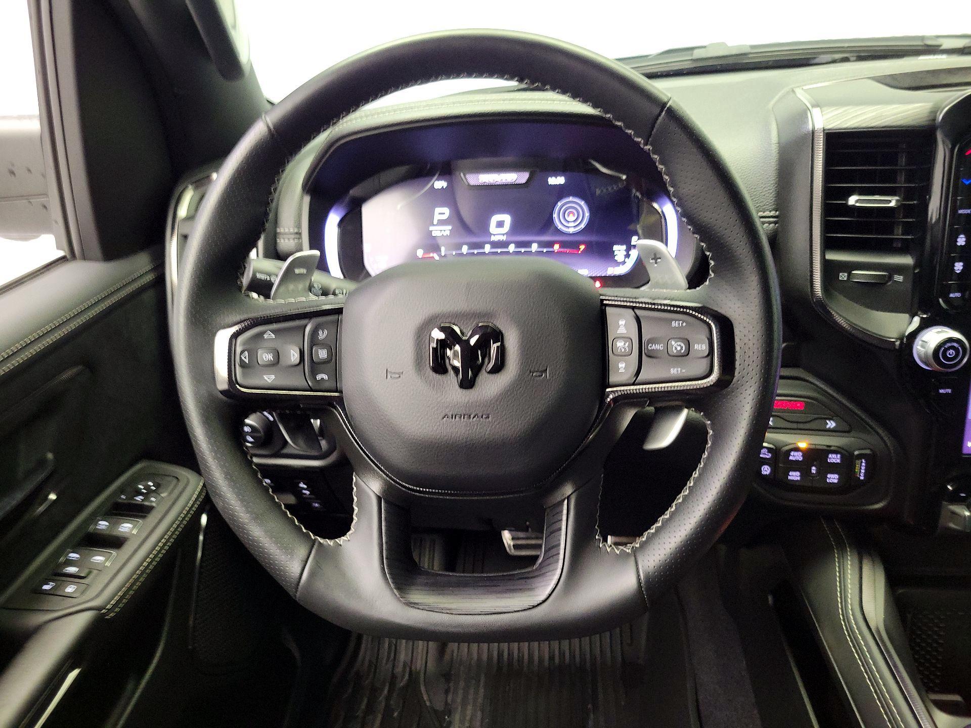Thumbnail: 2025 RAM 1500 - 10
