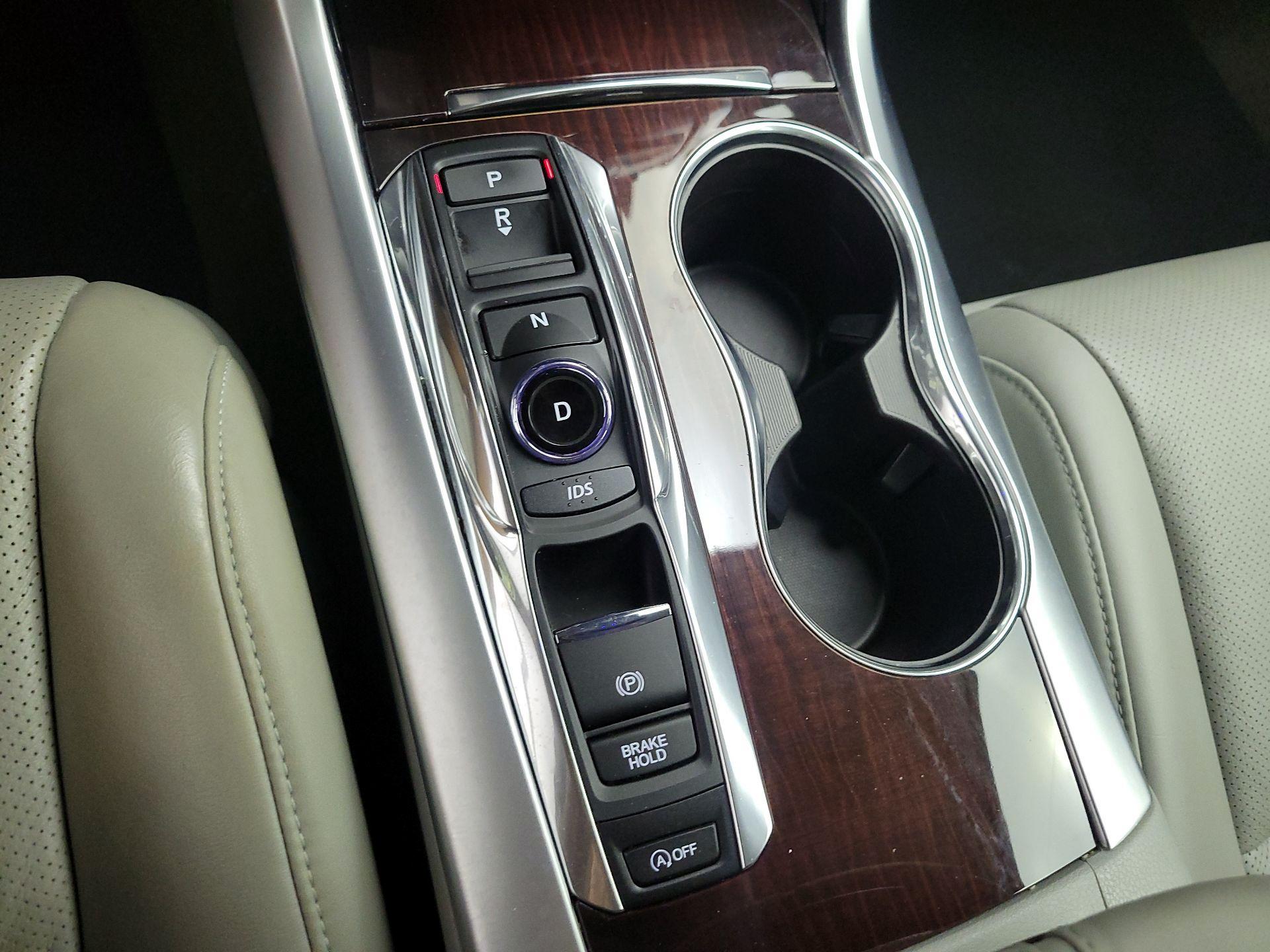 Thumbnail: 2015 Acura TLX - 18