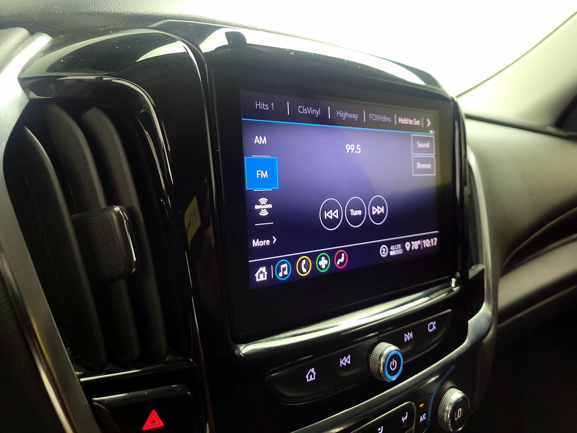 Thumbnail: 2021 Chevrolet Traverse - 15