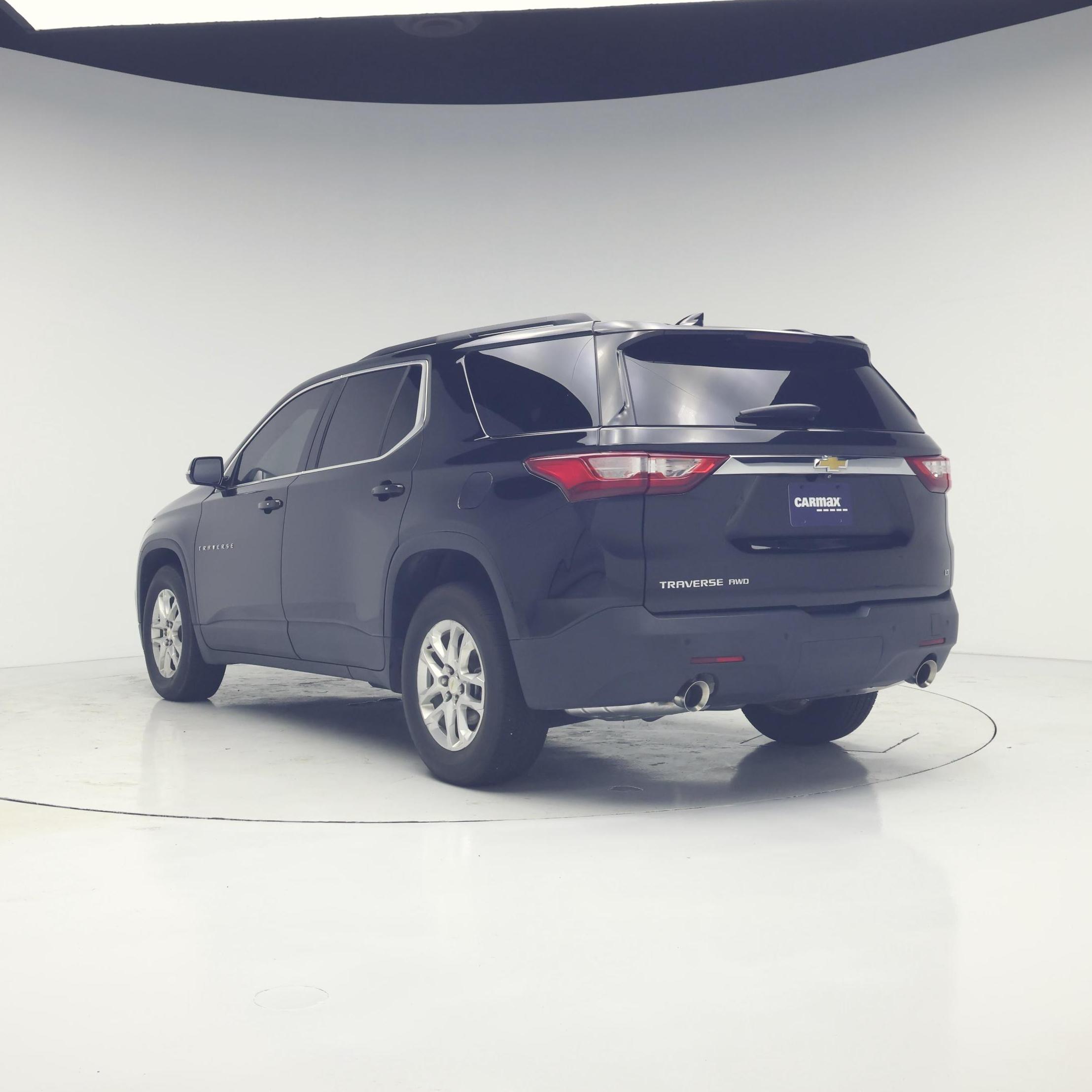 Thumbnail: 2021 Chevrolet Traverse - 2