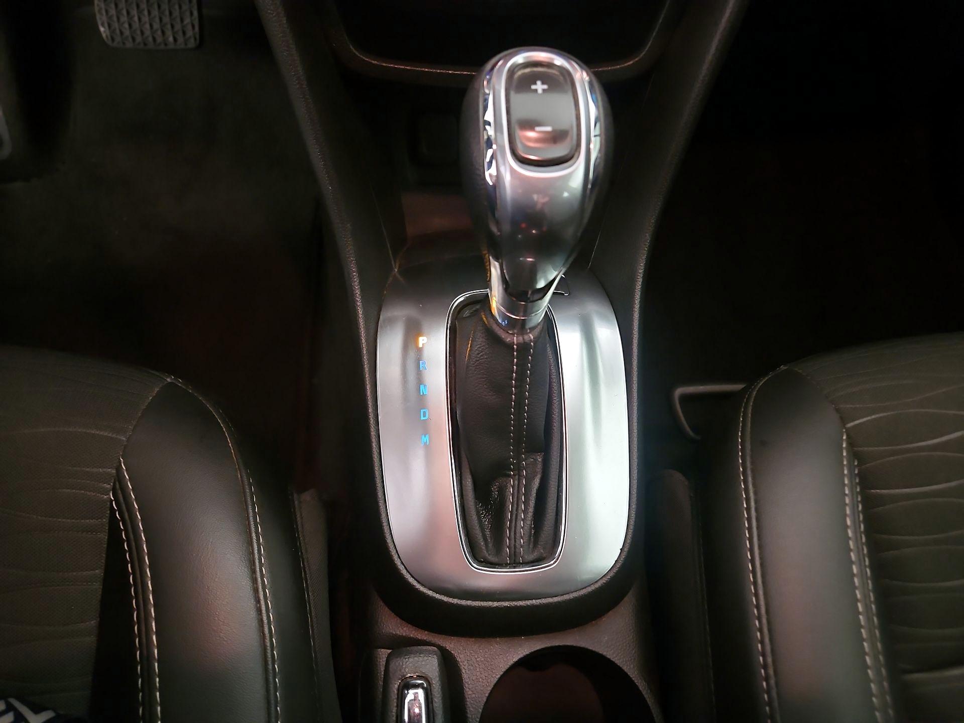 Thumbnail: 2015 Buick Encore - 15